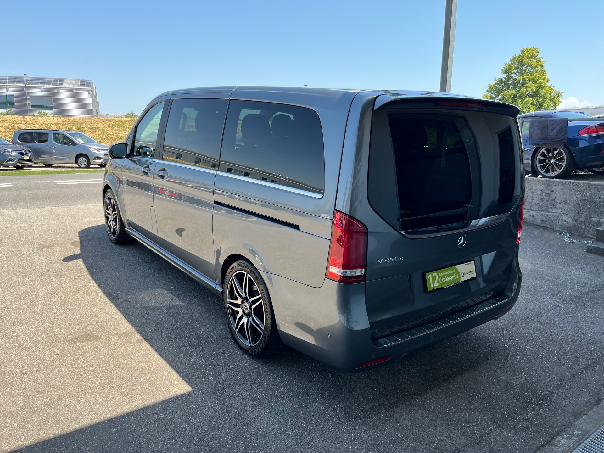 MERCEDES-BENZ V 250 d lang Avantgarde 9G-Tronic+++7-PLÄTZER+++GEPFLEGT+++-showroom-element-1
