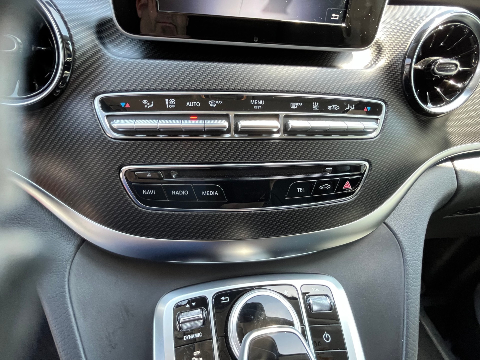 MERCEDES-BENZ V 250 d lang Avantgarde 9G-Tronic+++7-PLÄTZER+++GEPFLEGT+++-image-10