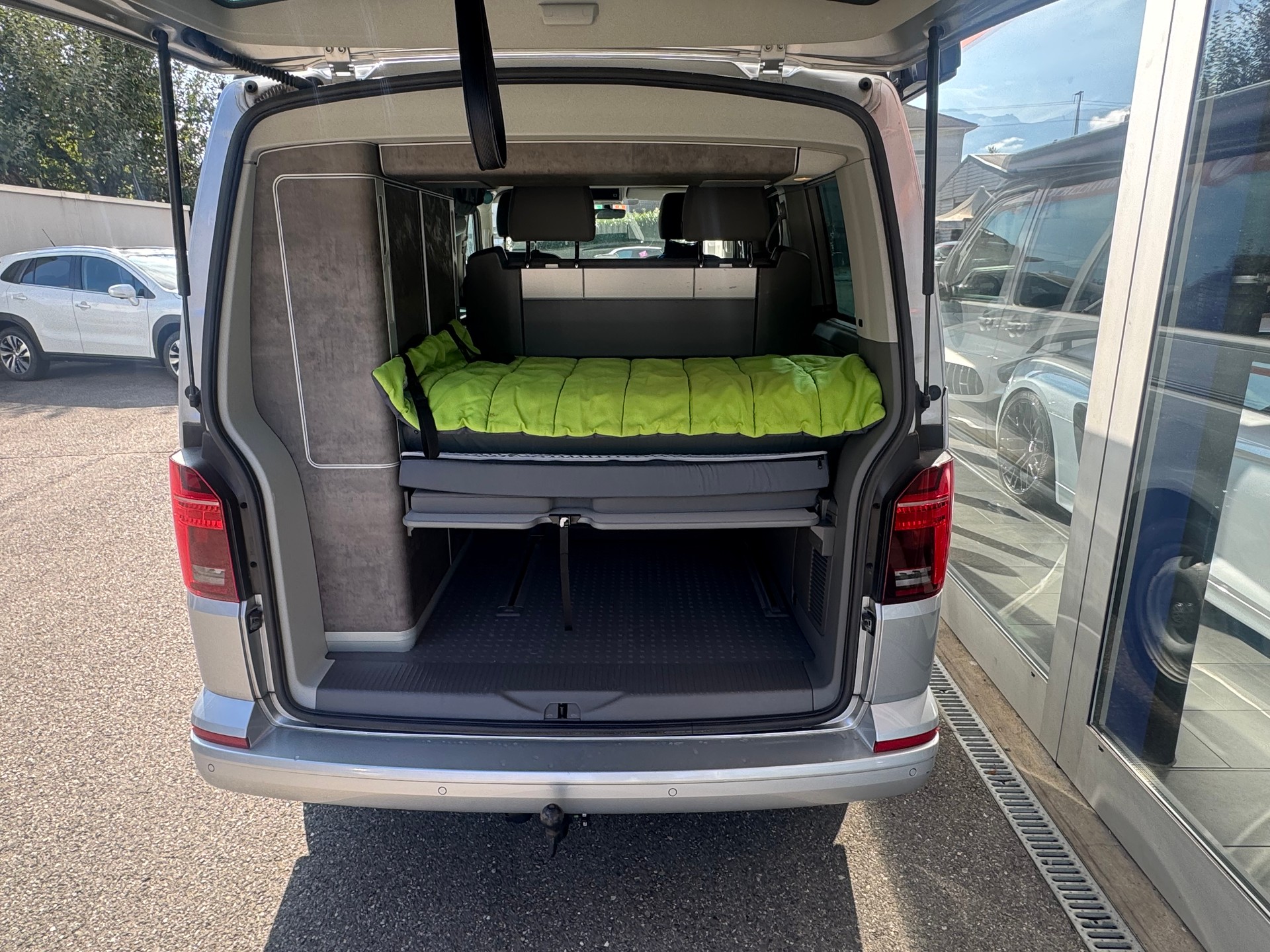 VW T6.1 California 2.0 TDI Ocean 4Motion DSG-image-8