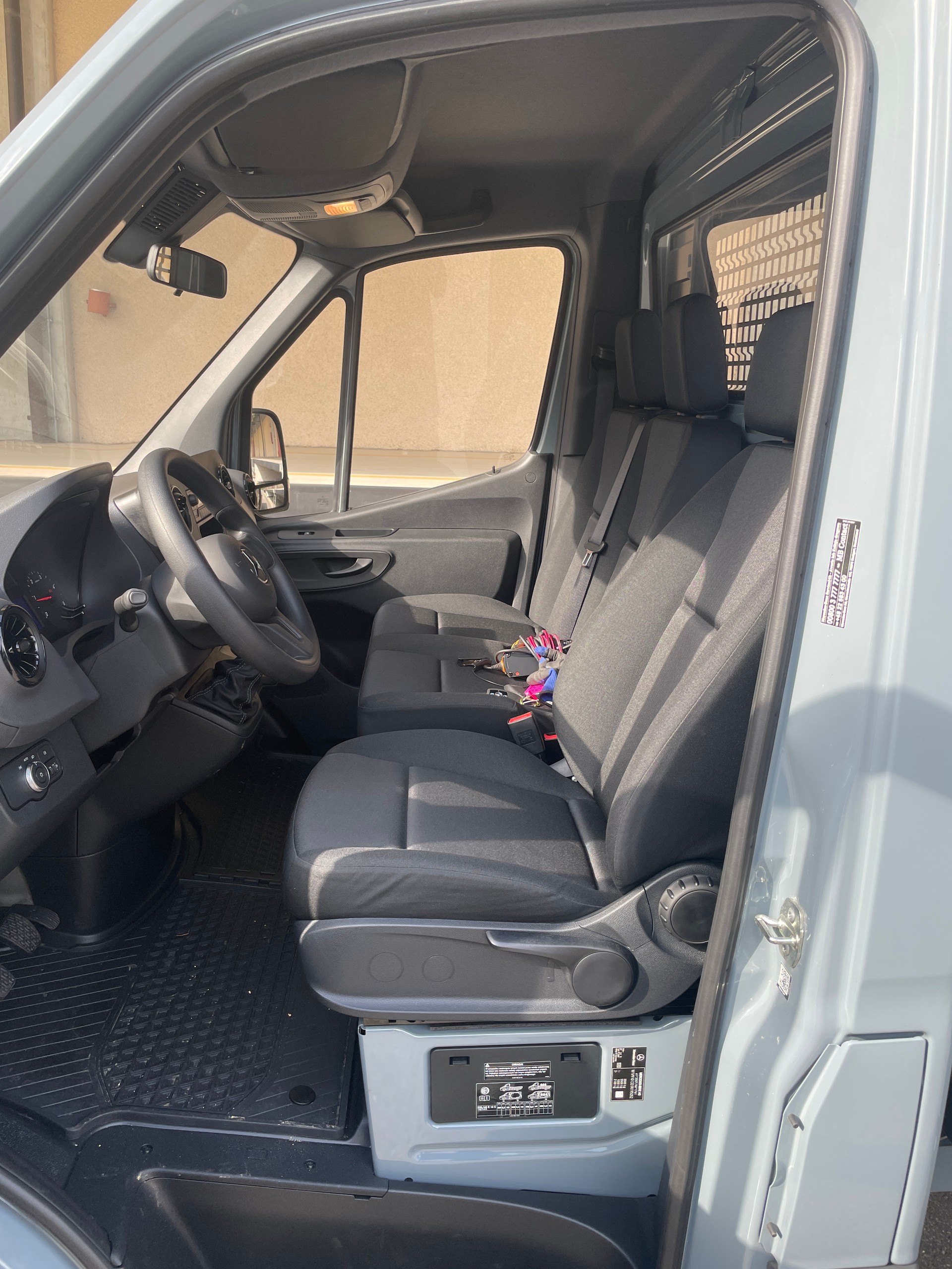 MERCEDES-BENZ Sprinter 315 CDI L2 FWD mit Pritsche und AHK-image-8