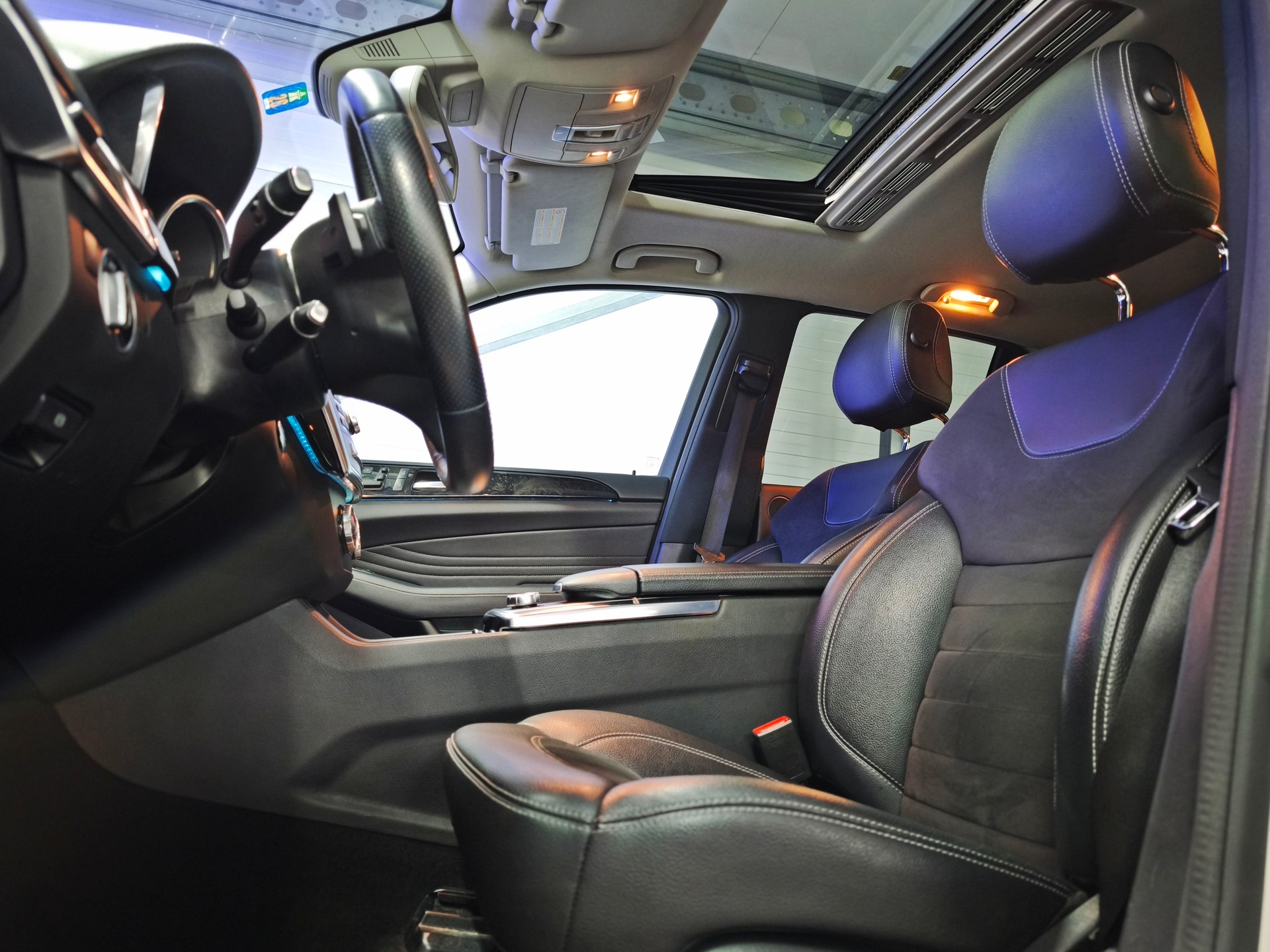 MERCEDES-BENZ ML 350 BlueTEC Executive 4Matic 7G-Tronic-image-11