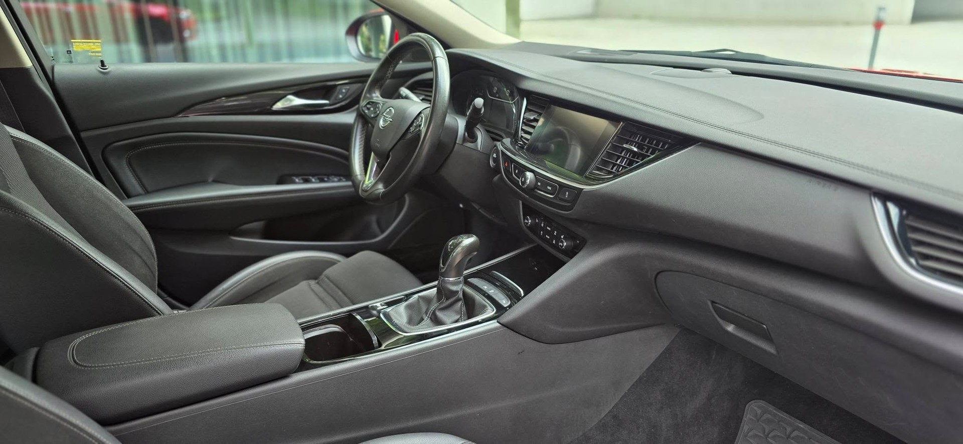 OPEL Insignia 2.0 CDTI Sports Tourer Excellence 4WD-image-13