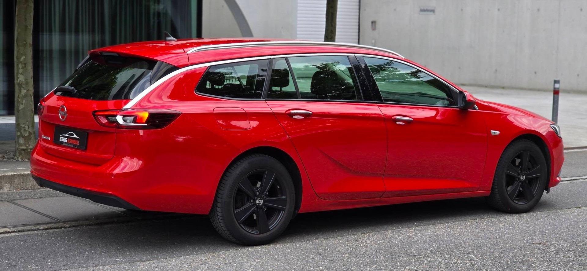 OPEL Insignia 2.0 CDTI Sports Tourer Excellence 4WD-image-4