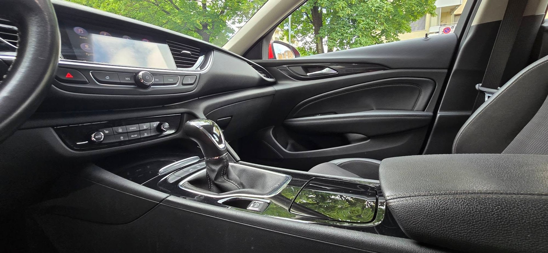 OPEL Insignia 2.0 CDTI Sports Tourer Excellence 4WD-image-16