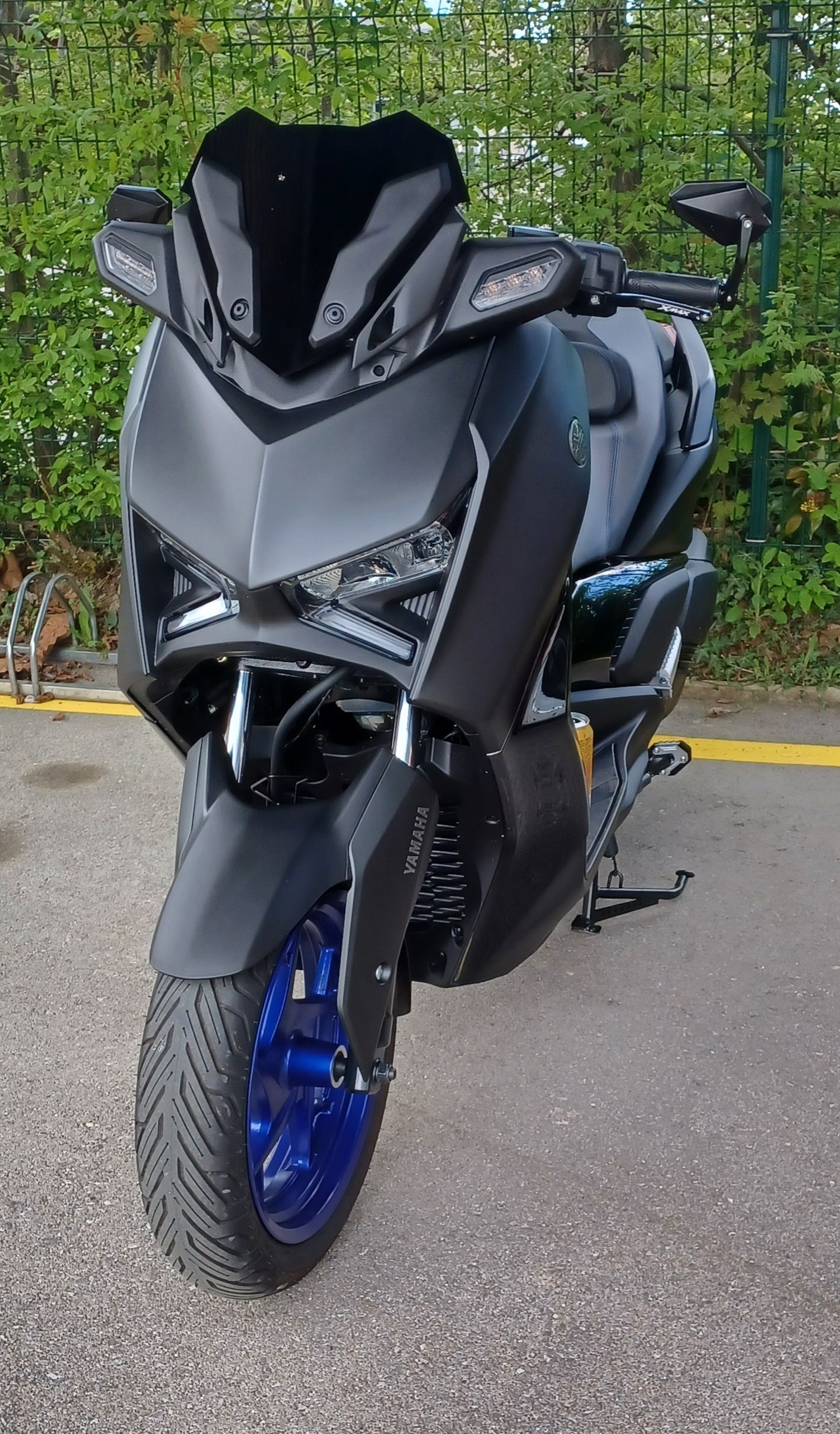 YAMAHA X-MAX 300 V3-image-0