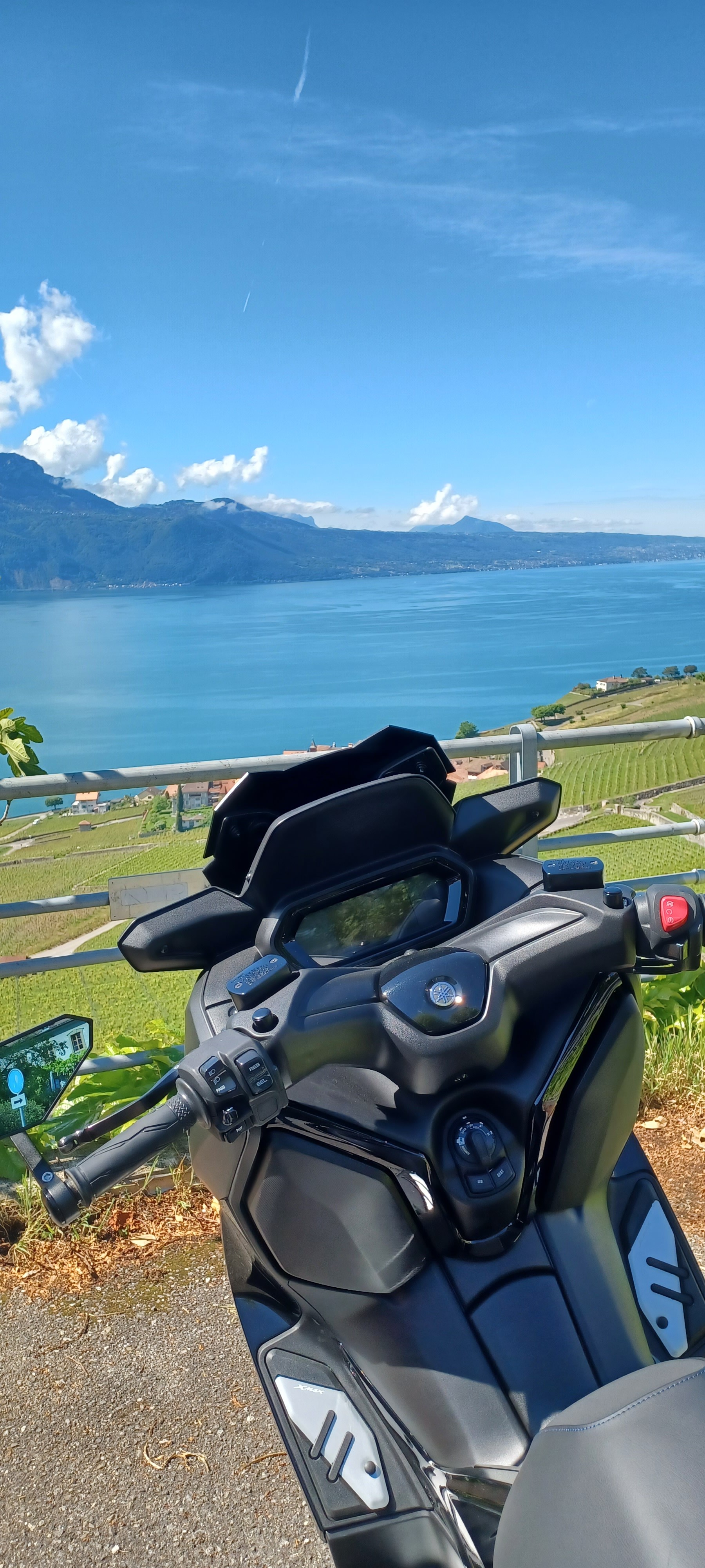YAMAHA X-MAX 300 V3-image-4