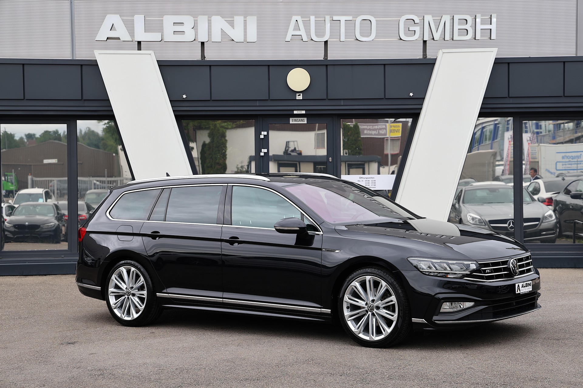 VW Passat 2.0 TDI BMT Elegance DSG *R-Line*-image-2