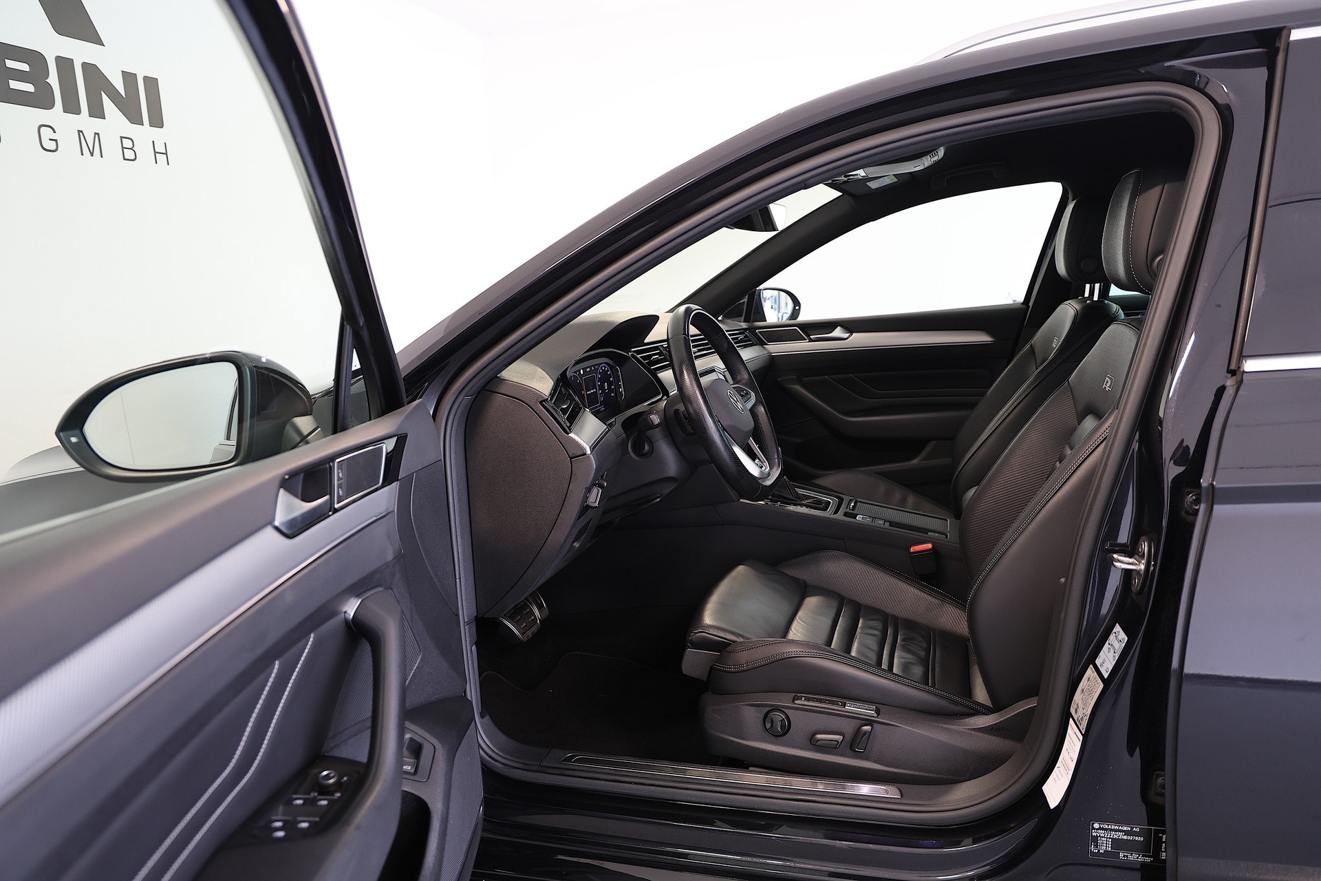 VW Passat 2.0 TDI BMT Elegance DSG *R-Line*-image-8