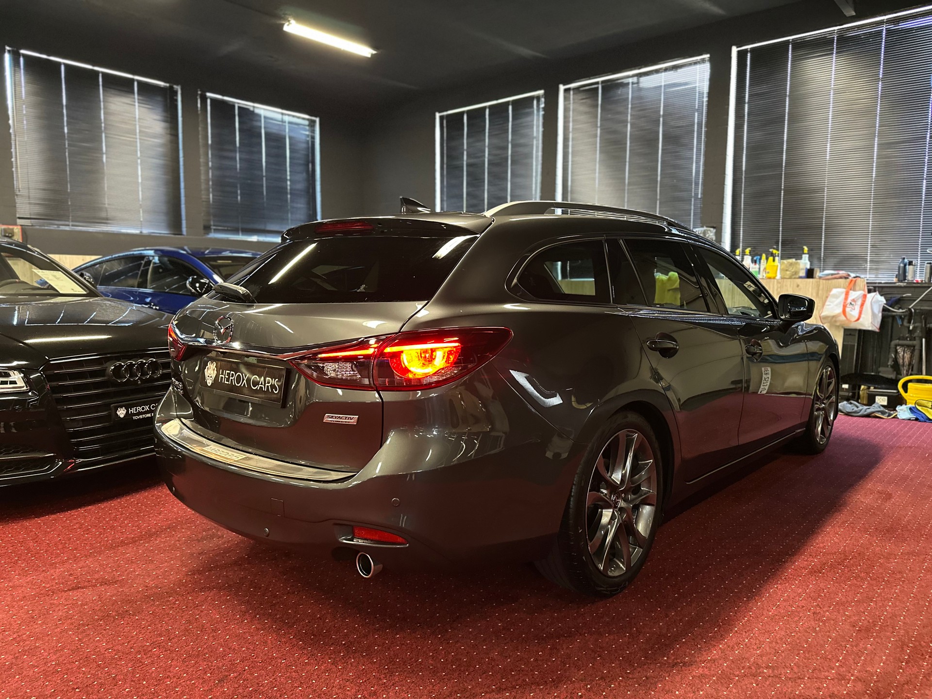 MAZDA 6 Sportwagon SKYACTIV-D 175 Revolution Automat AWD / * Frisch ab MFK + Service *-image-4