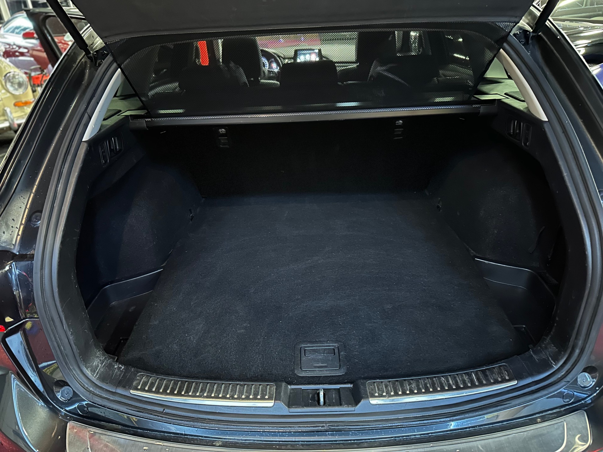 MAZDA 6 Sportwagon SKYACTIV-D 175 Revolution Automat AWD / * Frisch ab MFK + Service *-image-18