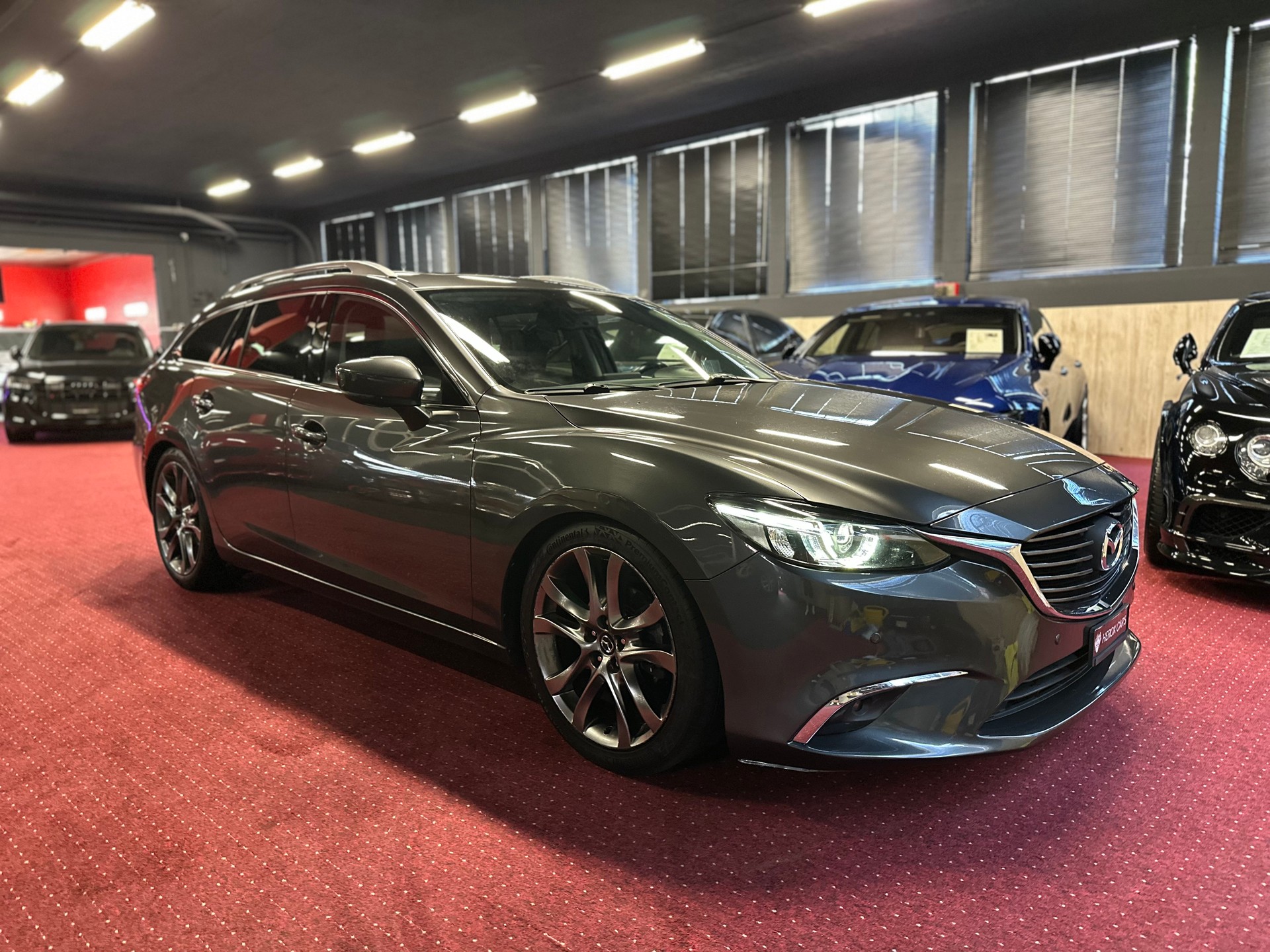 MAZDA 6 Sportwagon SKYACTIV-D 175 Revolution Automat AWD / * Frisch ab MFK + Service *-showroom-element-2