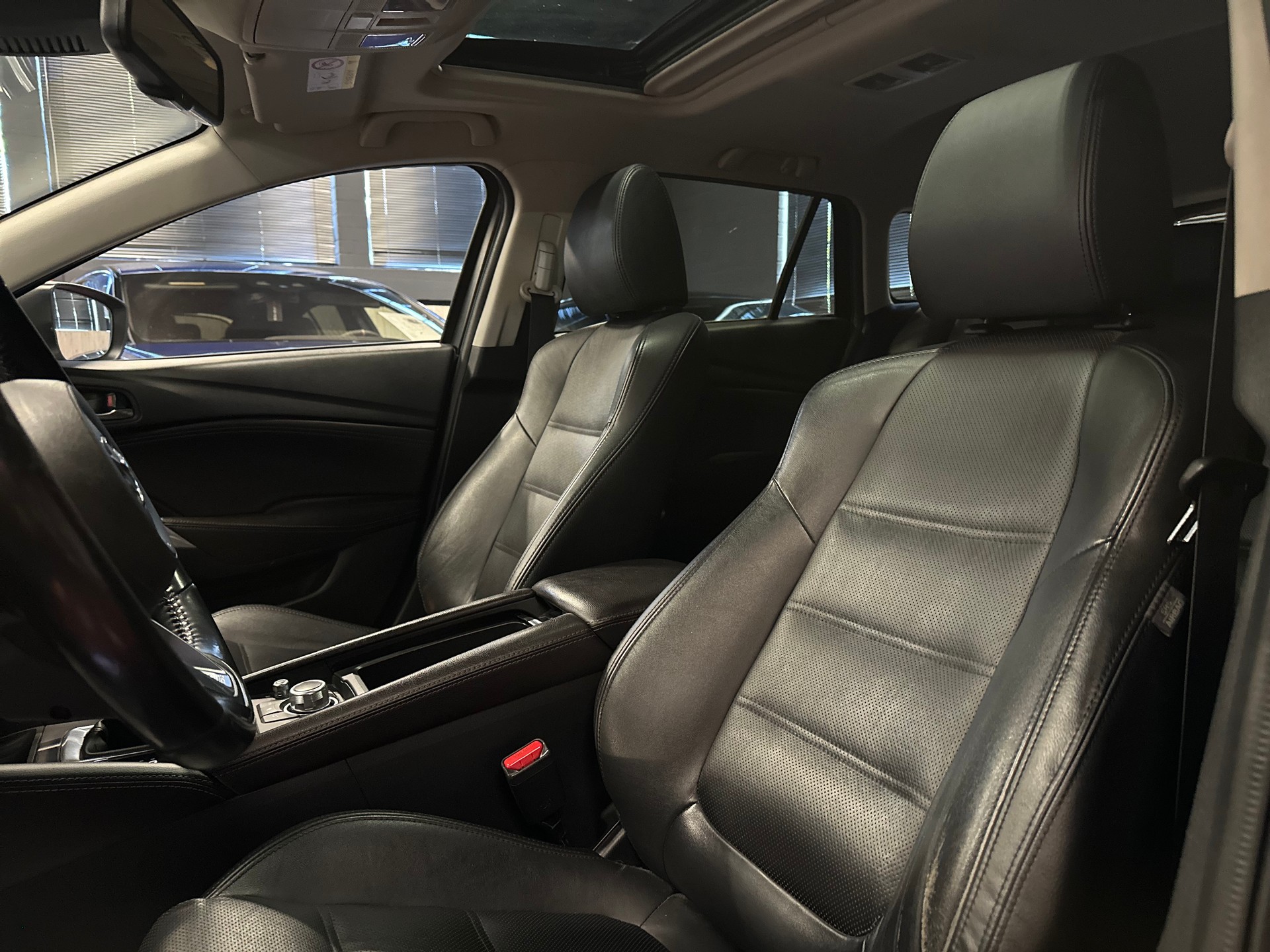 MAZDA 6 Sportwagon SKYACTIV-D 175 Revolution Automat AWD / * Frisch ab MFK + Service *-image-15