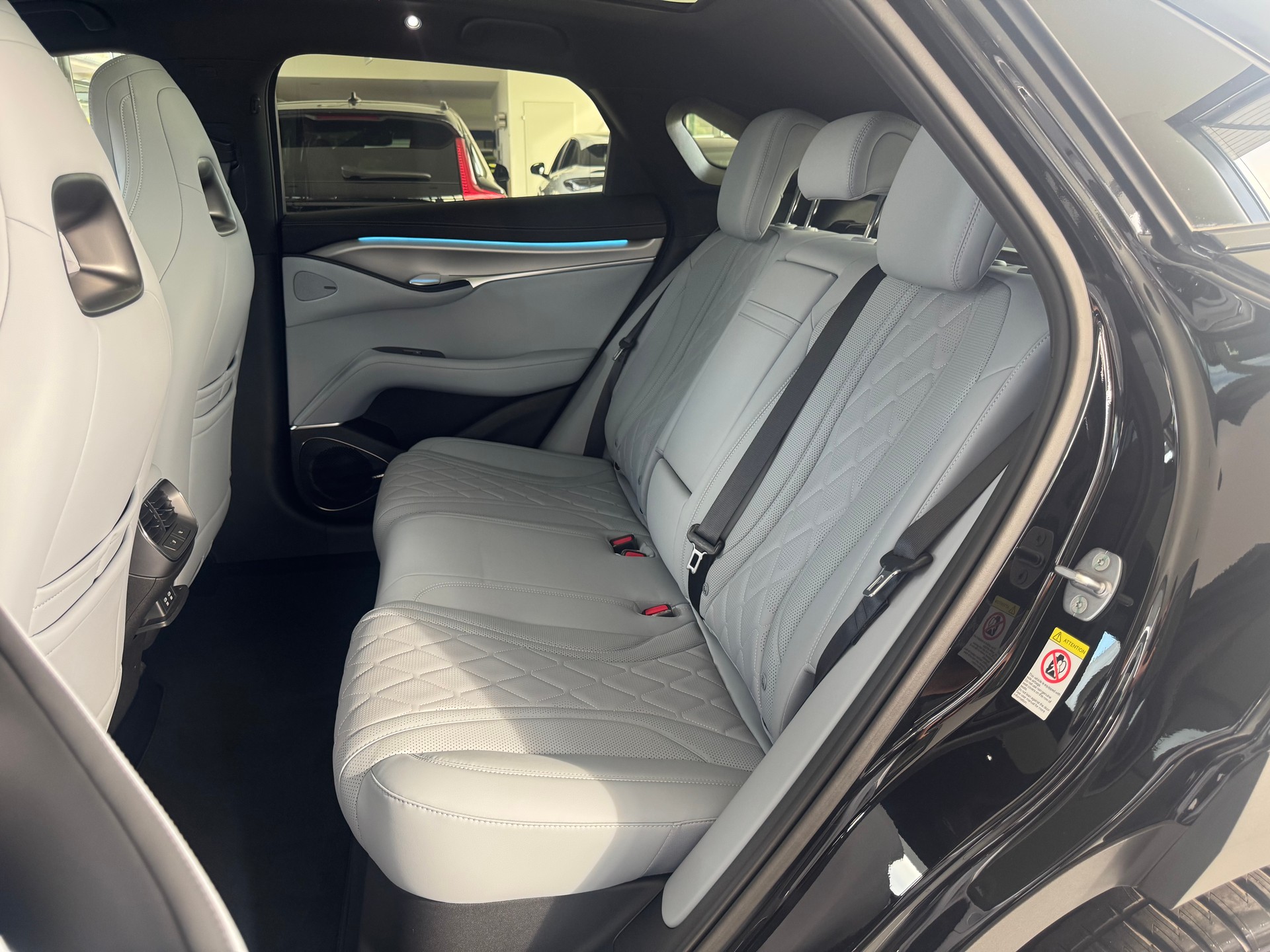 BYD Sealion 7 91,3 kWh Excellence AWD-image-26
