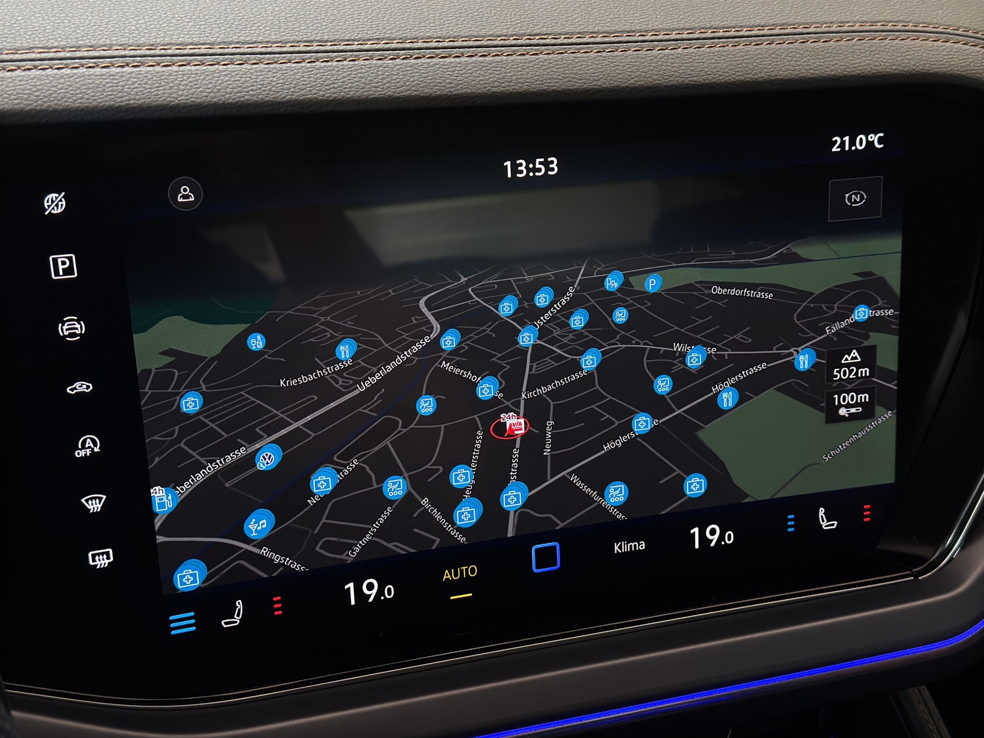 VW Touareg 3.0 TDI R-Line Tiptronic "5J.-Gar.-AHK-Luftfed.-Head Up-Pano-Standheizung"-image-18
