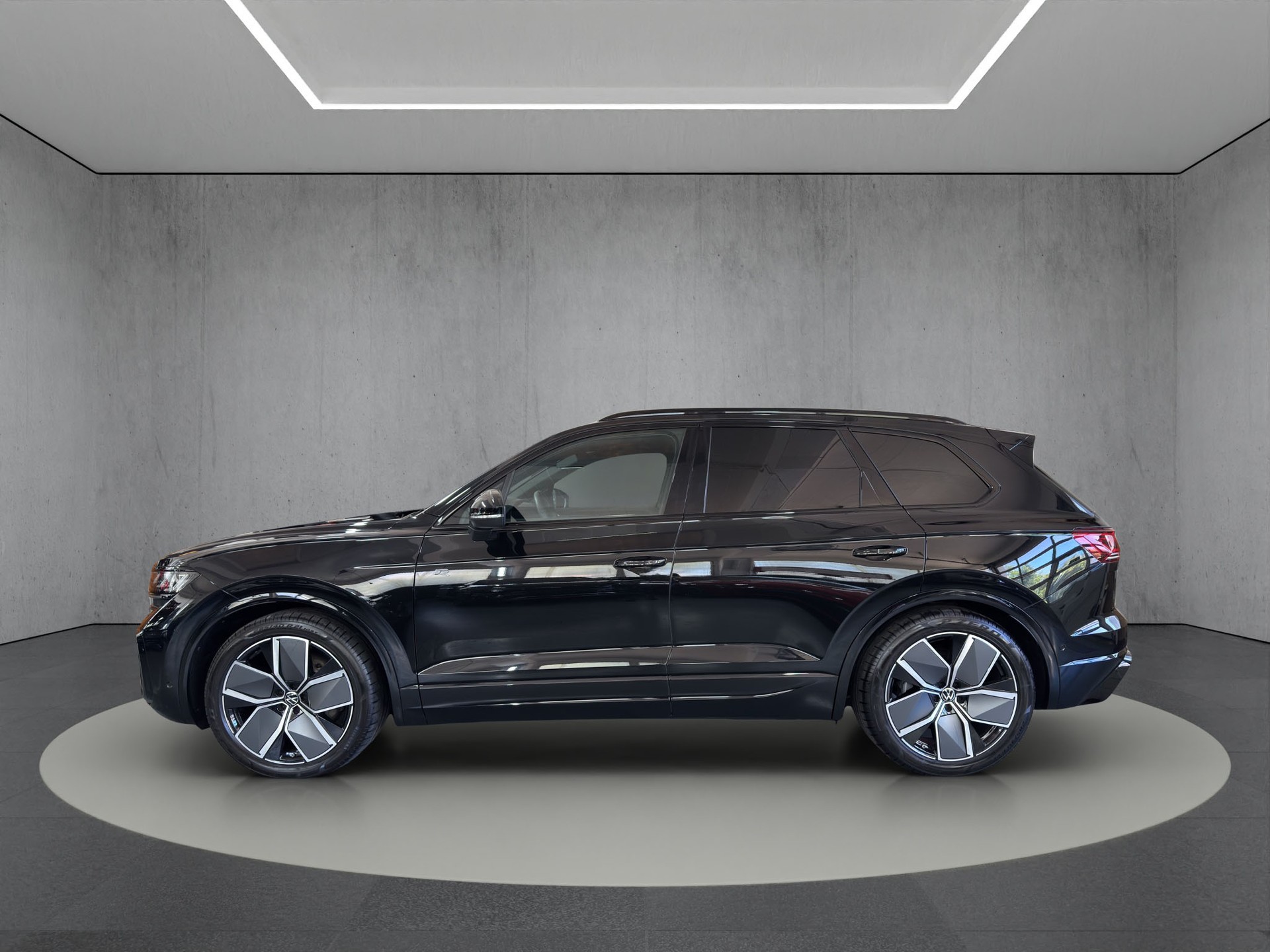 VW Touareg 3.0 TDI R-Line Tiptronic "5J.-Gar.-AHK-Luftfed.-Head Up-Pano-Standheizung"-showroom-element-2