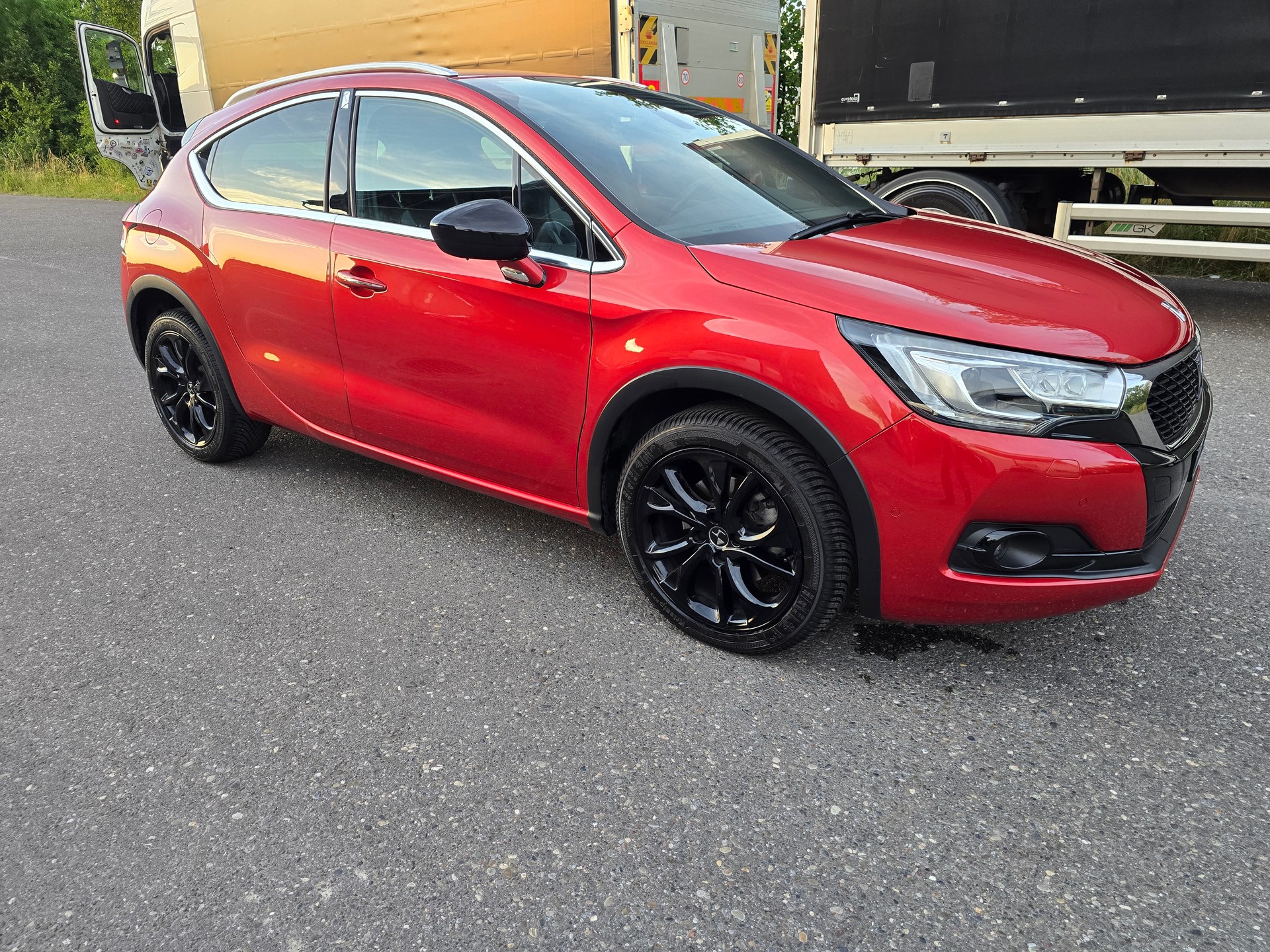 DS AUTOMOBILES DS 4 1.6 THP Sport Chic Automatic-showroom-element-1