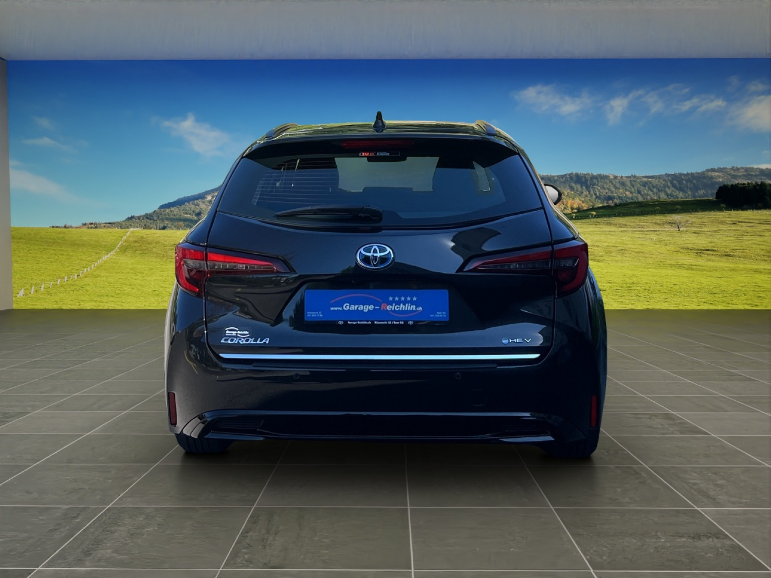 TOYOTA Corolla Touring Sports 1.8 HSD Active-showroom-element-3