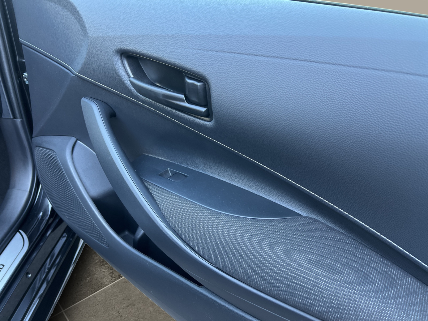TOYOTA Corolla Touring Sports 1.8 HSD Active-image-19