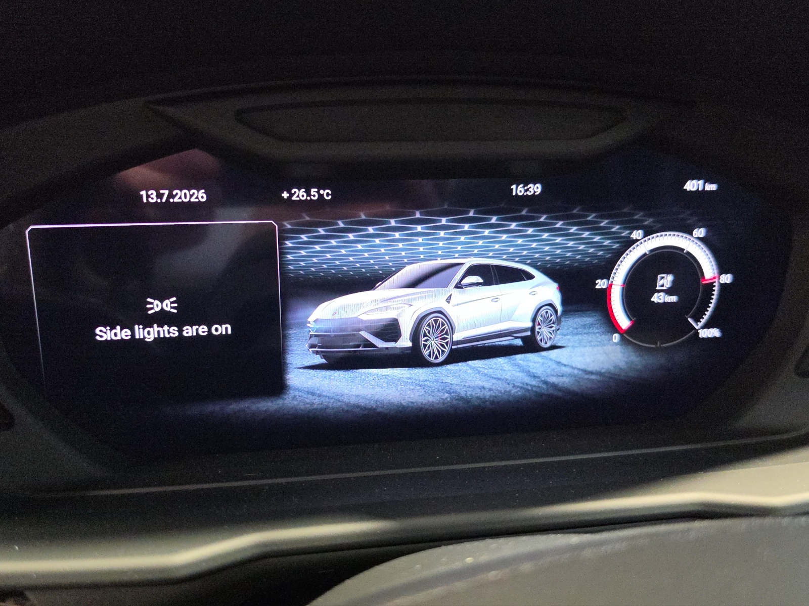 LAMBORGHINI Urus SE-image-12