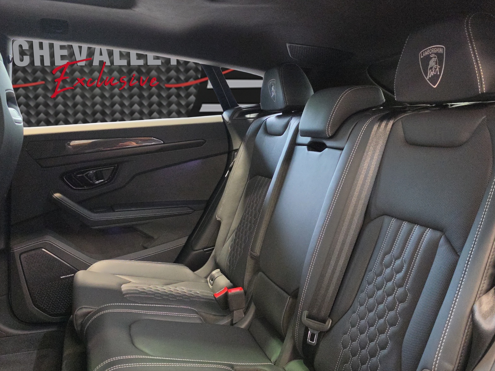 LAMBORGHINI Urus SE-image-14