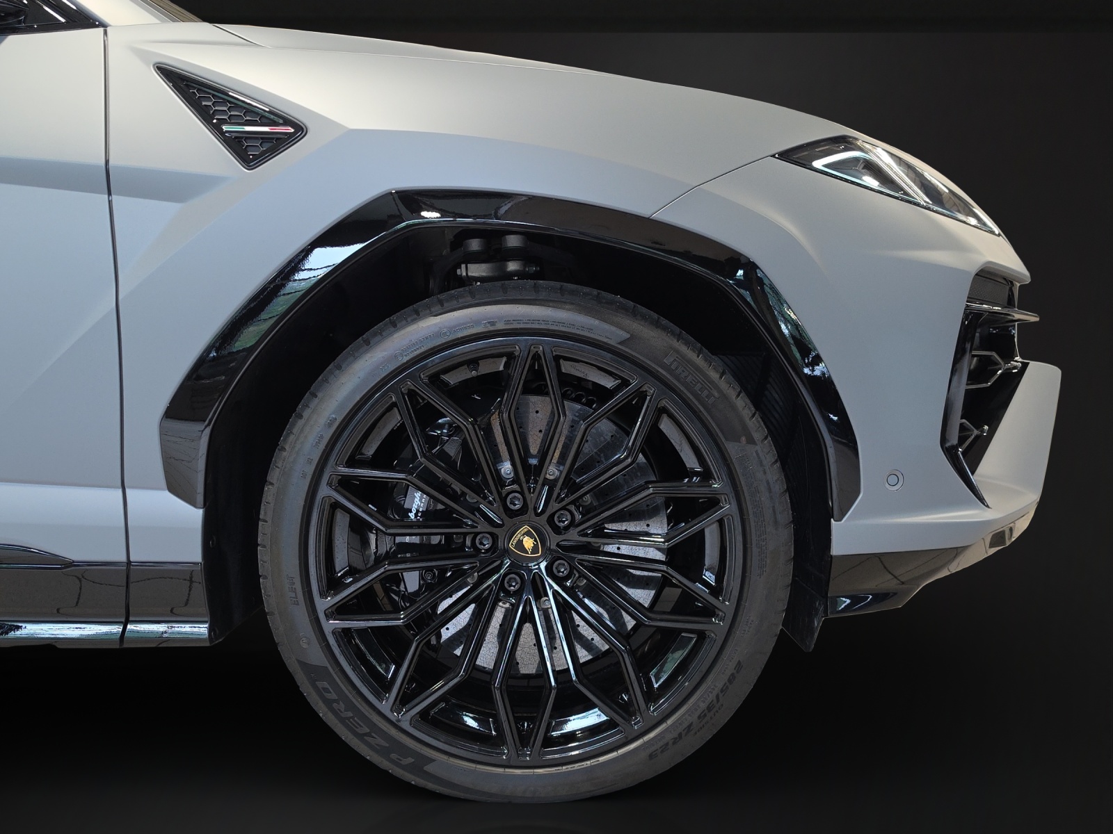 LAMBORGHINI Urus SE-image-7