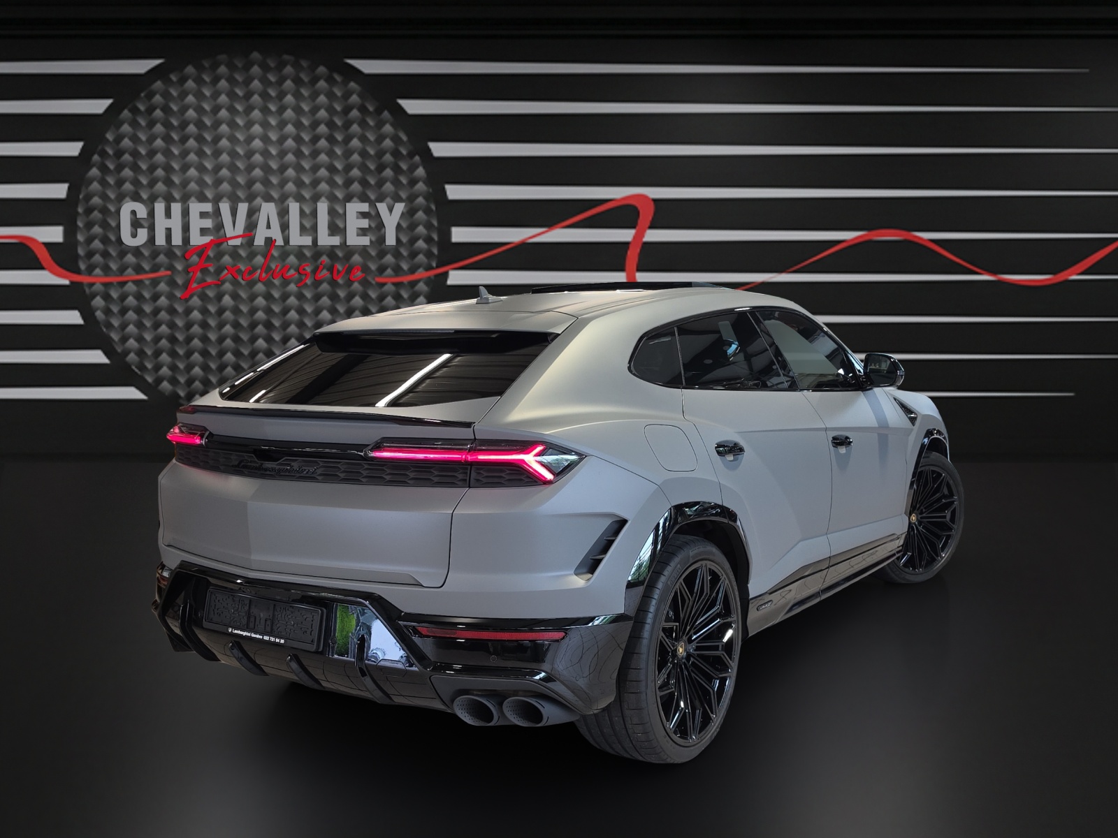 LAMBORGHINI Urus SE-image-5