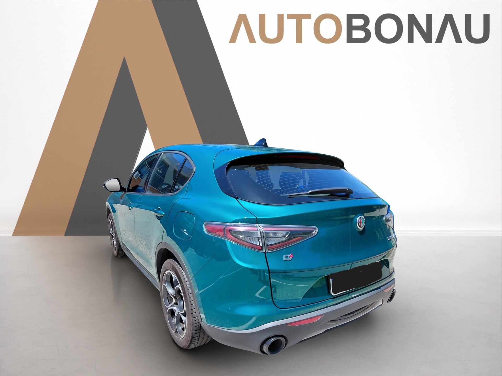 ALFA ROMEO Stelvio 2.0 MA 280 Sprint Q4 Verde Montreal-showroom-element-1