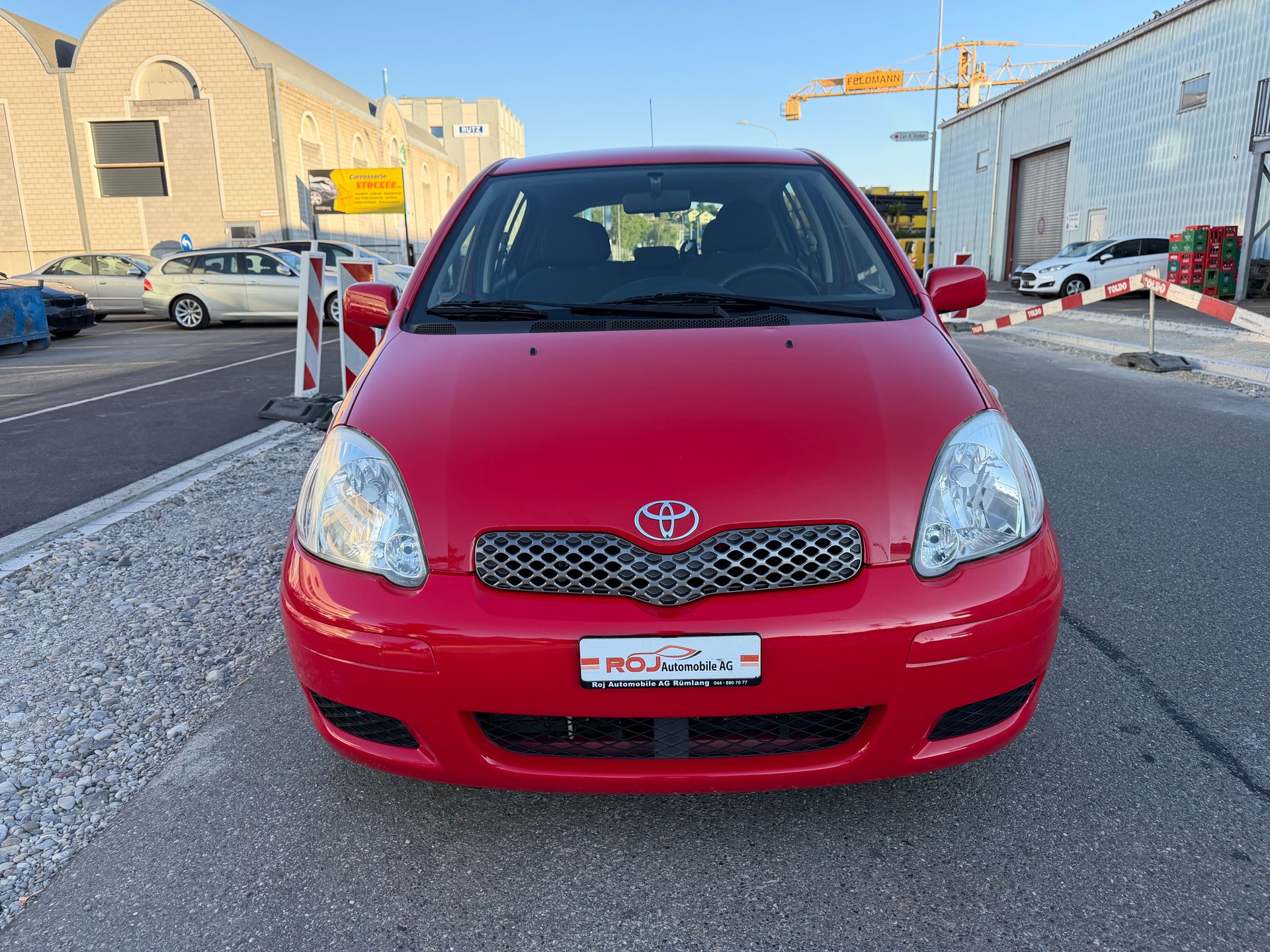 TOYOTA Yaris 1.3 Linea Sol-showroom-element-2