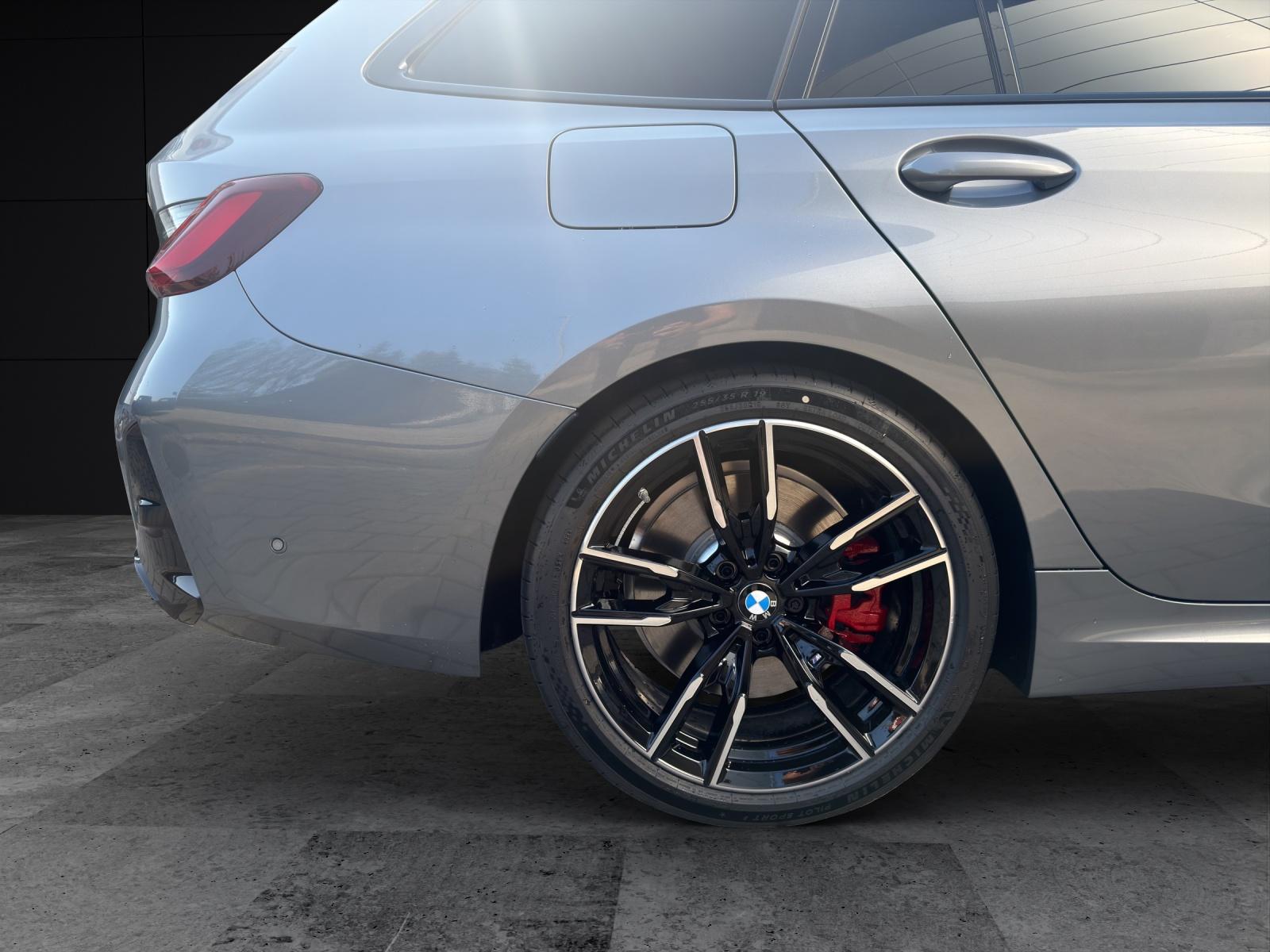 BMW M340d xDrive Touring-image-19
