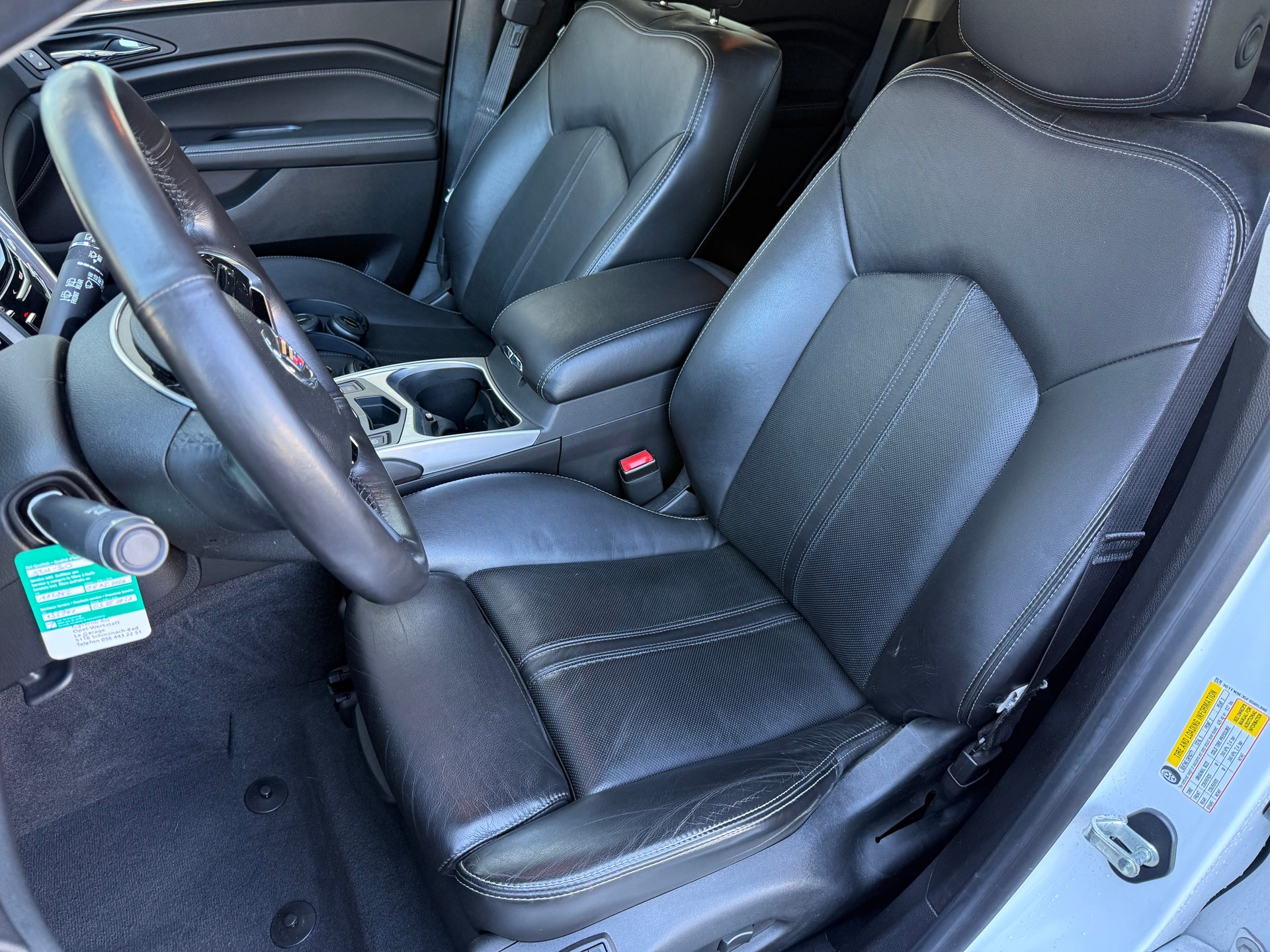CADILLAC SRX 3.6 V6 Premium 4WD Automatic-image-8