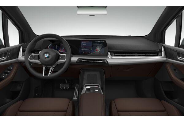 BMW 220i M Sport Active Tourer U06 (CH) AHK-showroom-element-3