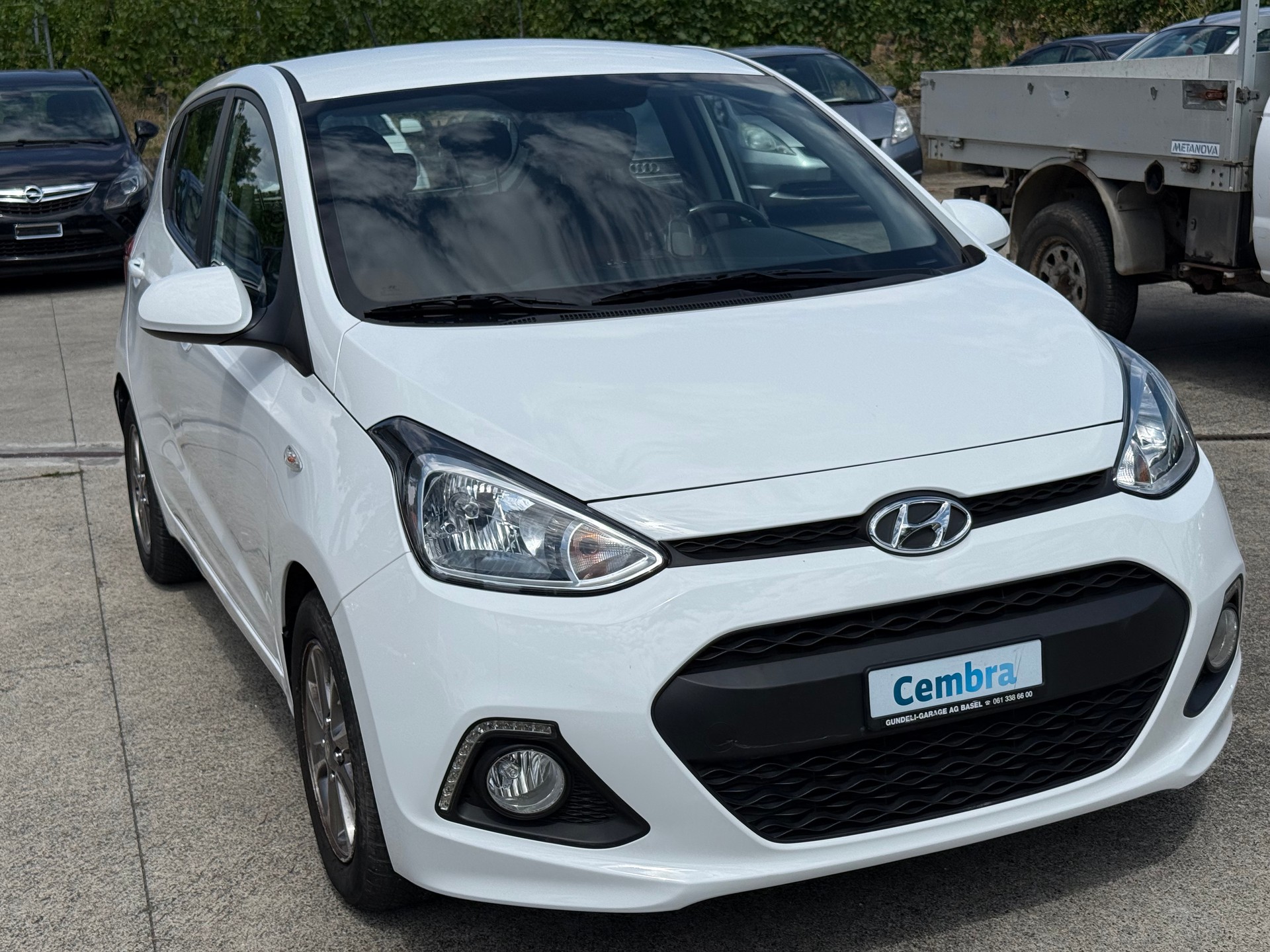 HYUNDAI i10 1.2 Amplia-image-2