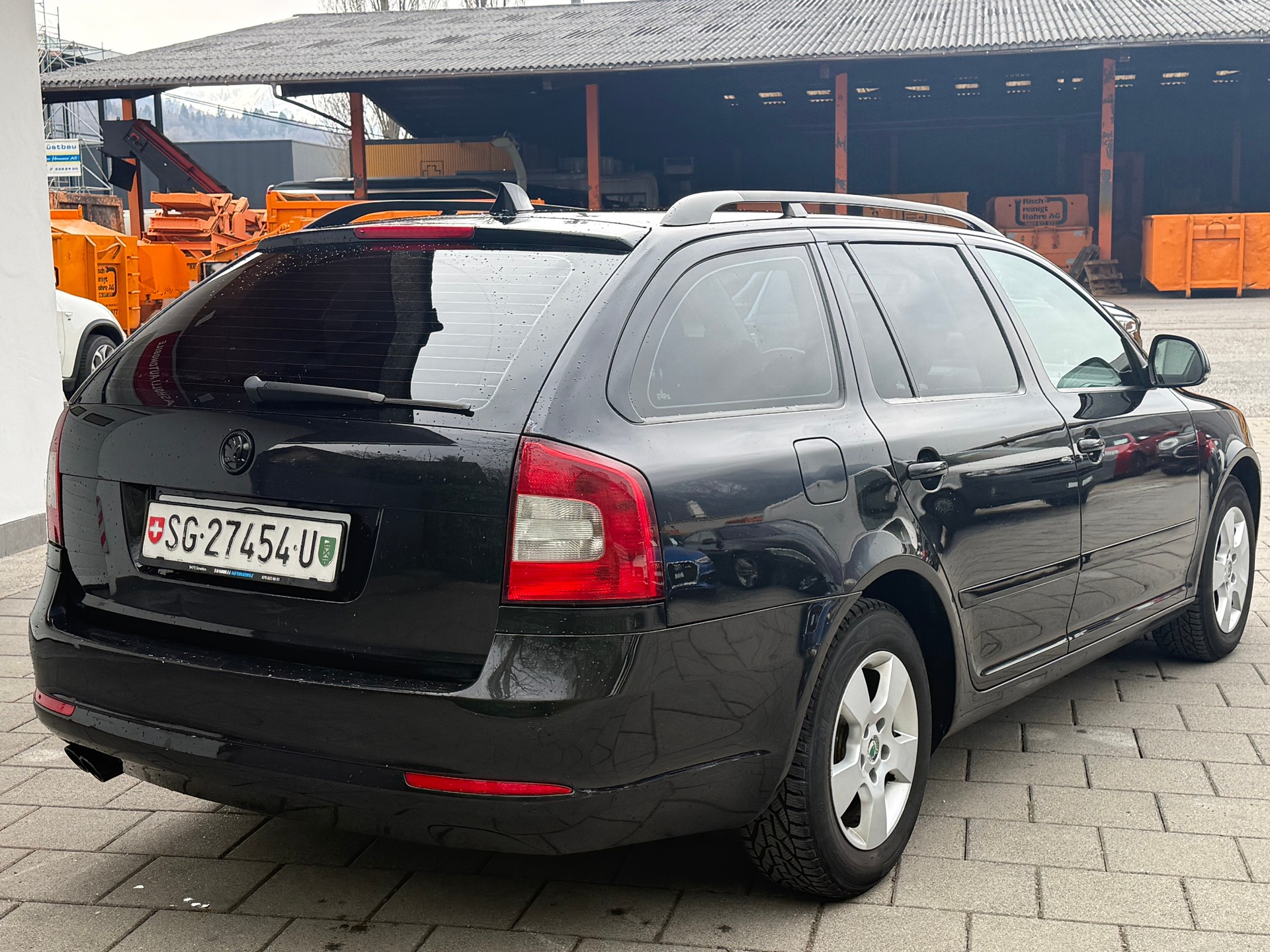 SKODA Octavia Combi 1.9 TDI Ambiente-image-5
