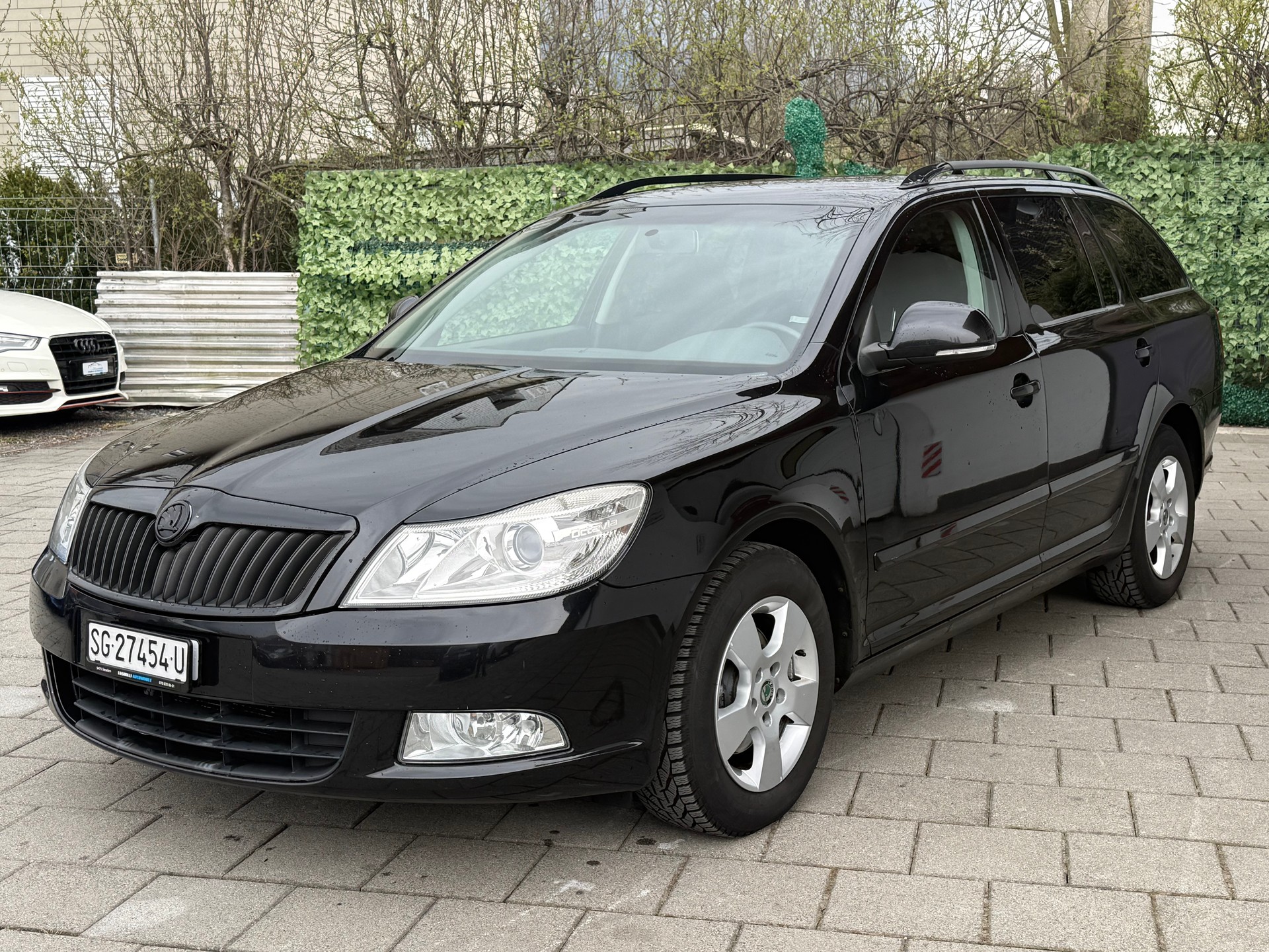 SKODA Octavia Combi 1.9 TDI Ambiente-image-1