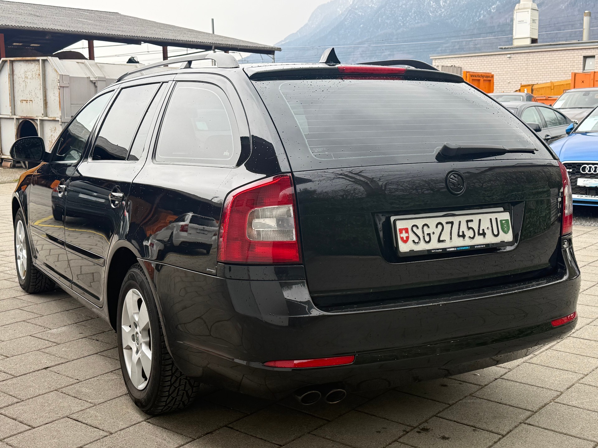 SKODA Octavia Combi 1.9 TDI Ambiente-image-2