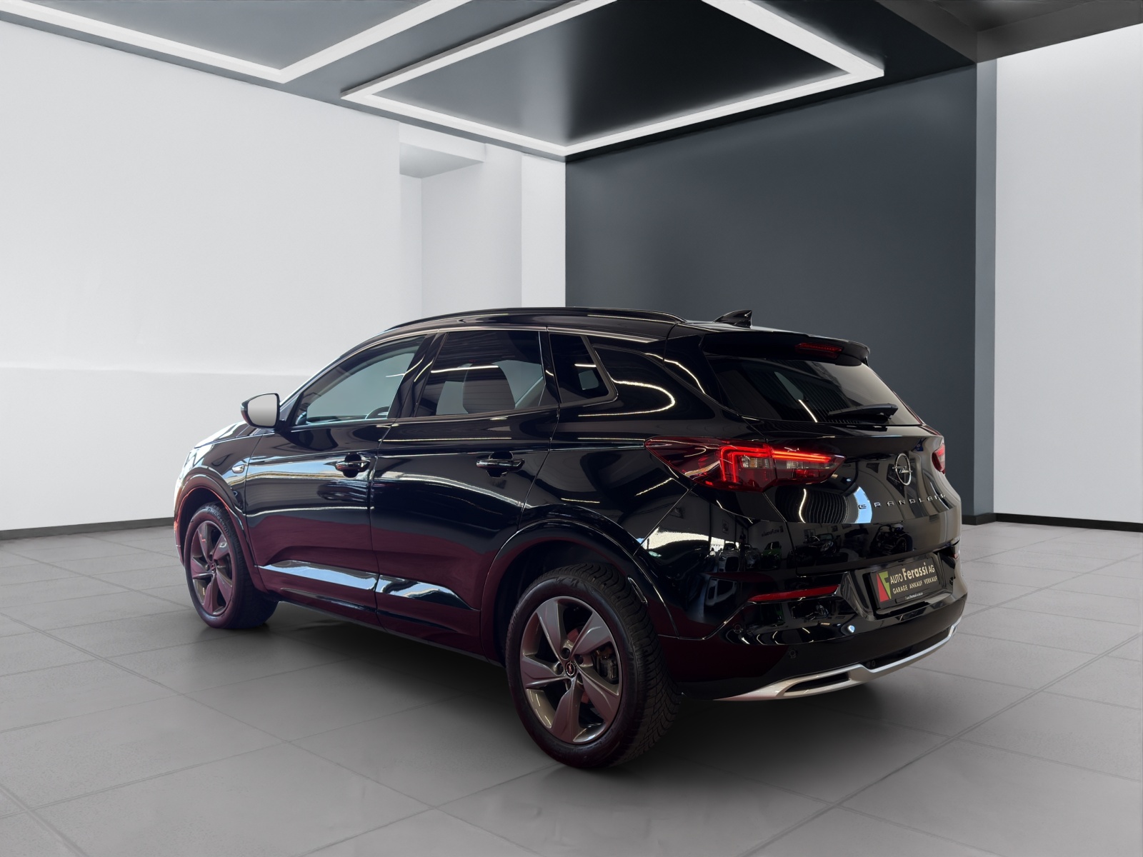 OPEL Grandland 1.5CDTi Ultimate Automatic-showroom-element-3