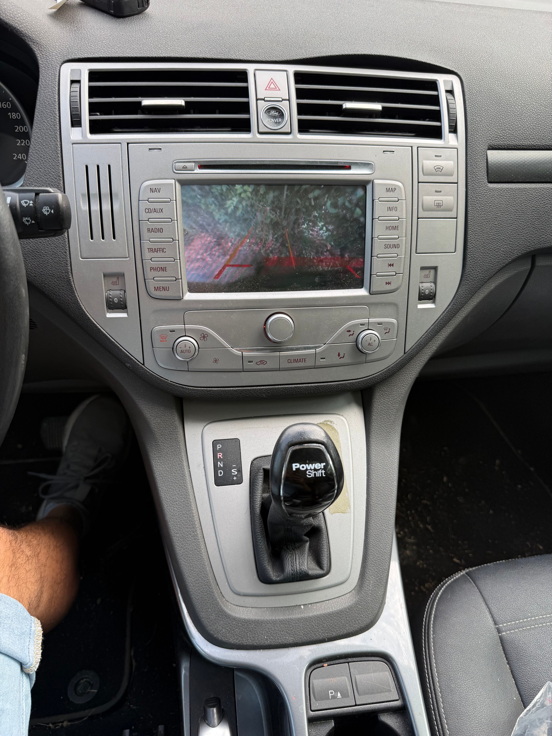 FORD Kuga 2.0 TDCi Titanium 4WD PowerShift-image-13
