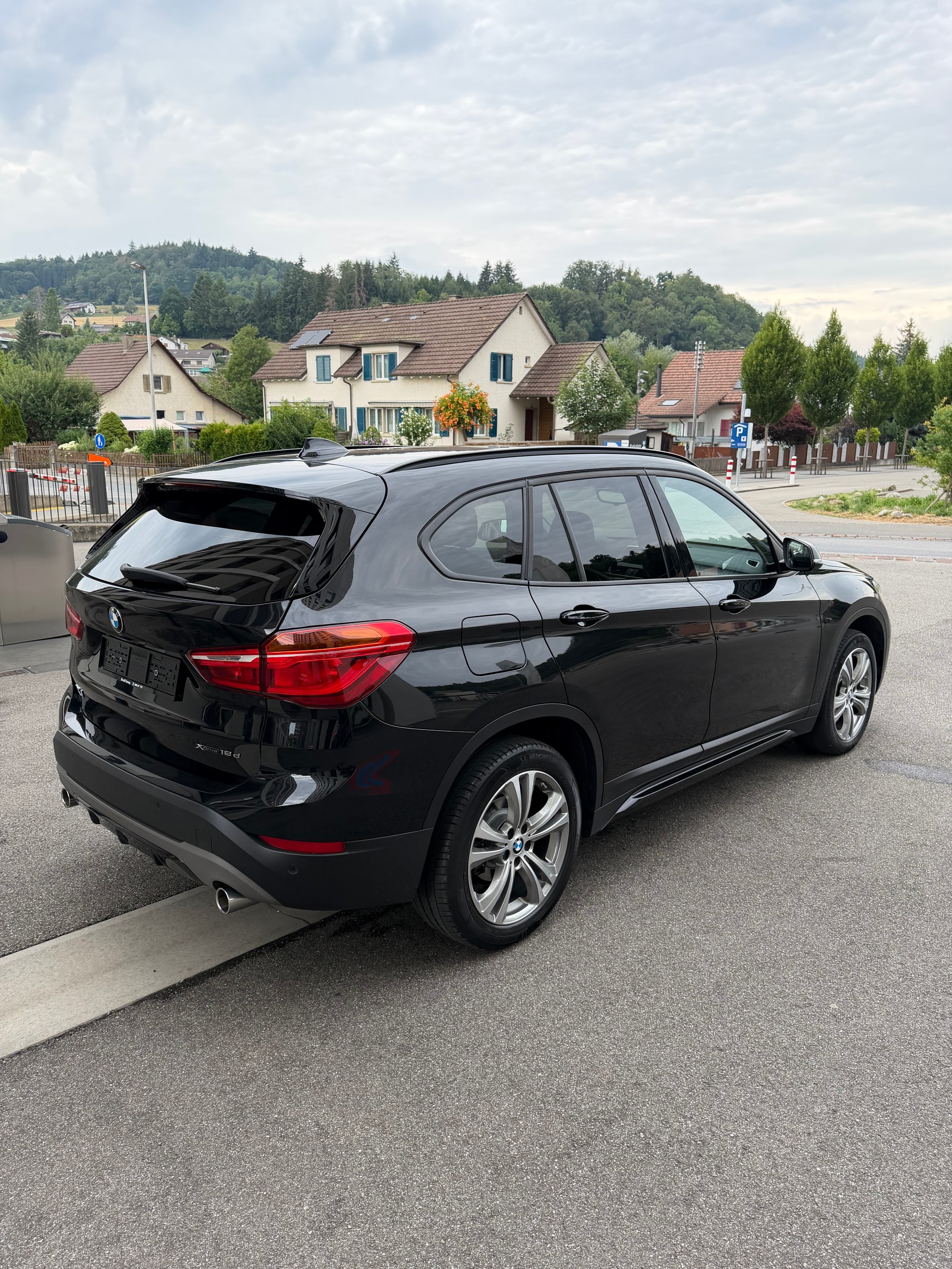 BMW X1 xDrive 18d Steptronic-image-5