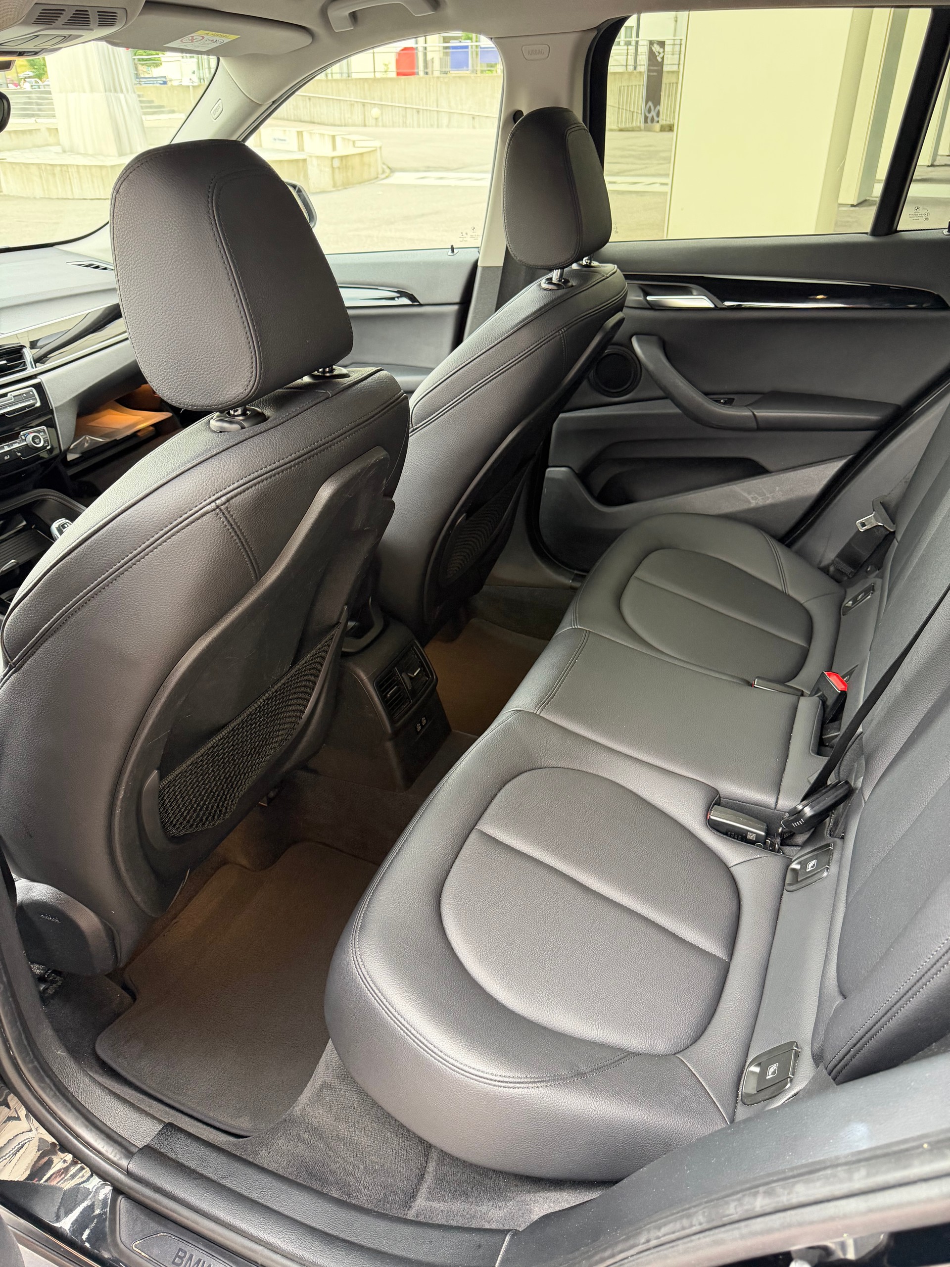 BMW X1 xDrive 18d Steptronic-image-9