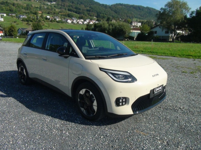 GAC AION UT-image-2