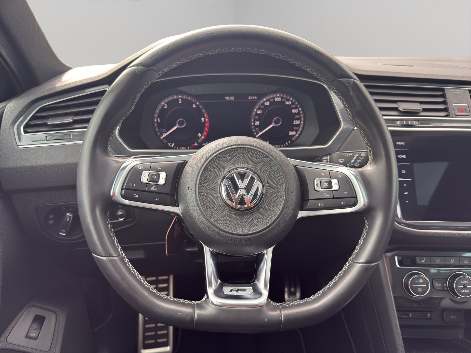 VW Tiguan 2.0 TDI SCR Highline 4Motion DSG-image-17