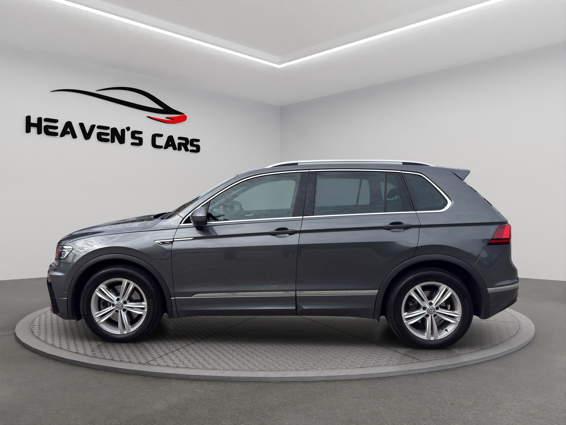 VW Tiguan 2.0 TDI SCR Highline 4Motion DSG-image-5