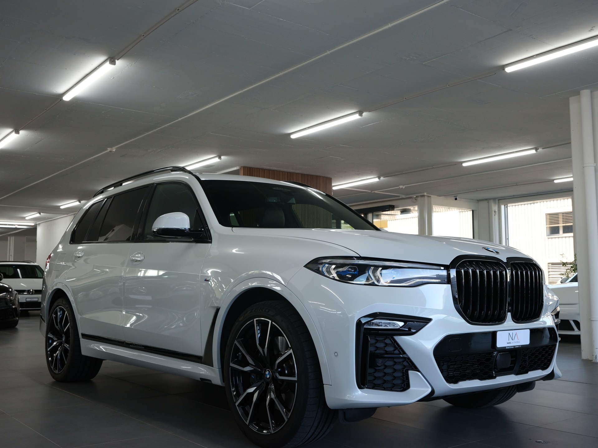BMW X7 xDrive 48V 40i Steptronic *360 Kamera* *Panorama* *7Sitzer*-showroom-element-1