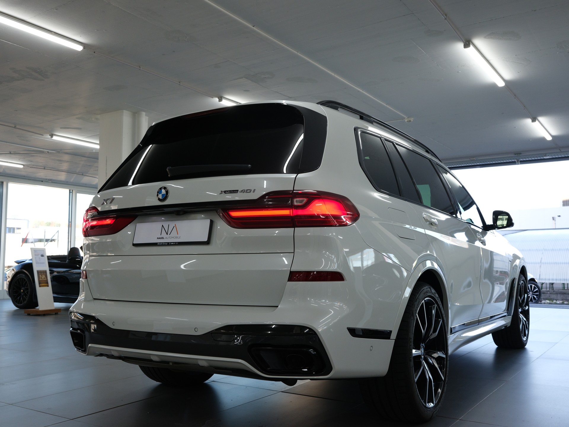 BMW X7 xDrive 48V 40i Steptronic *360 Kamera* *Panorama* *7Sitzer*-showroom-element-2