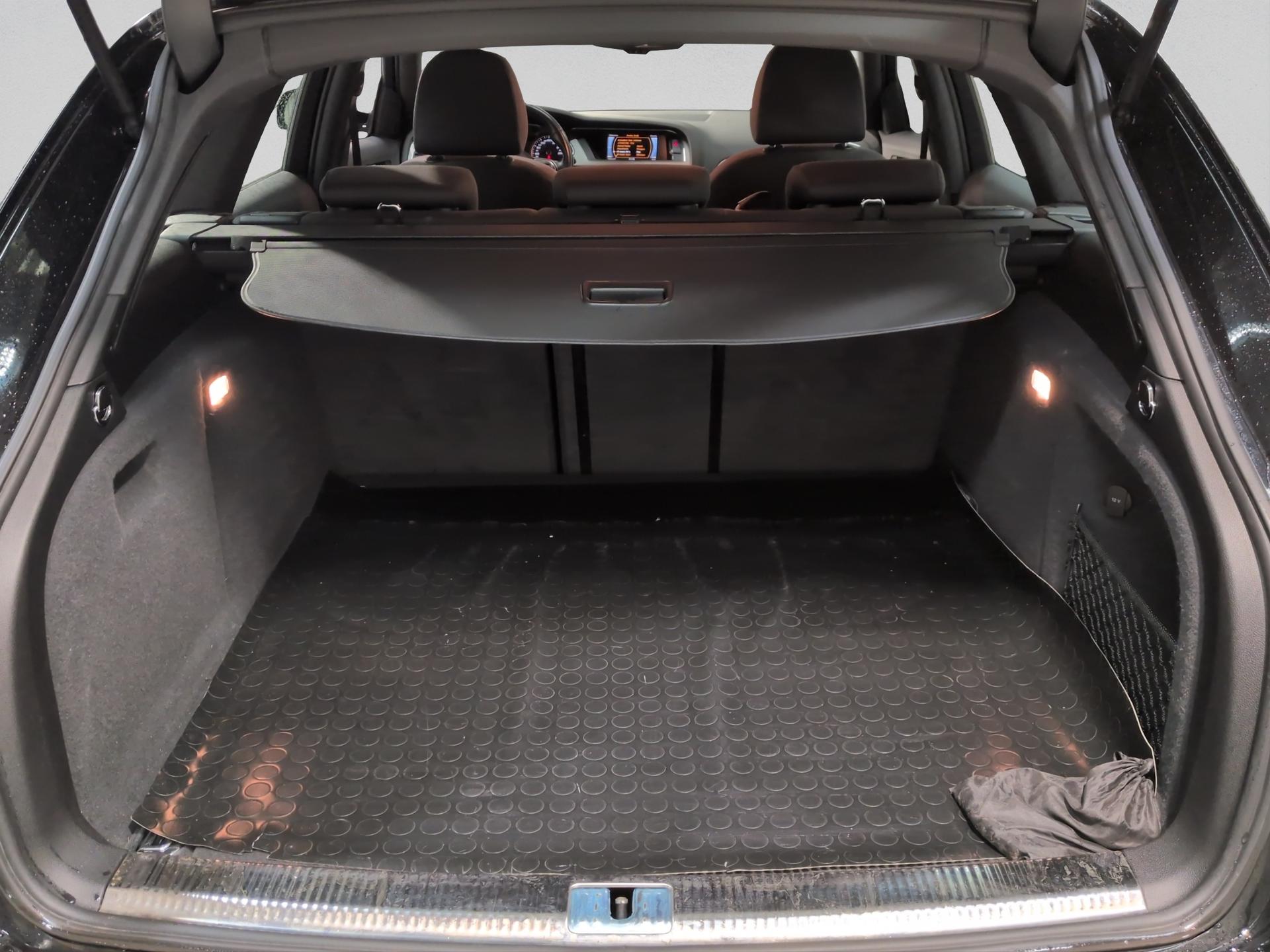 AUDI A4 allroad 2.0 TFSI quattro S-tronic-image-15