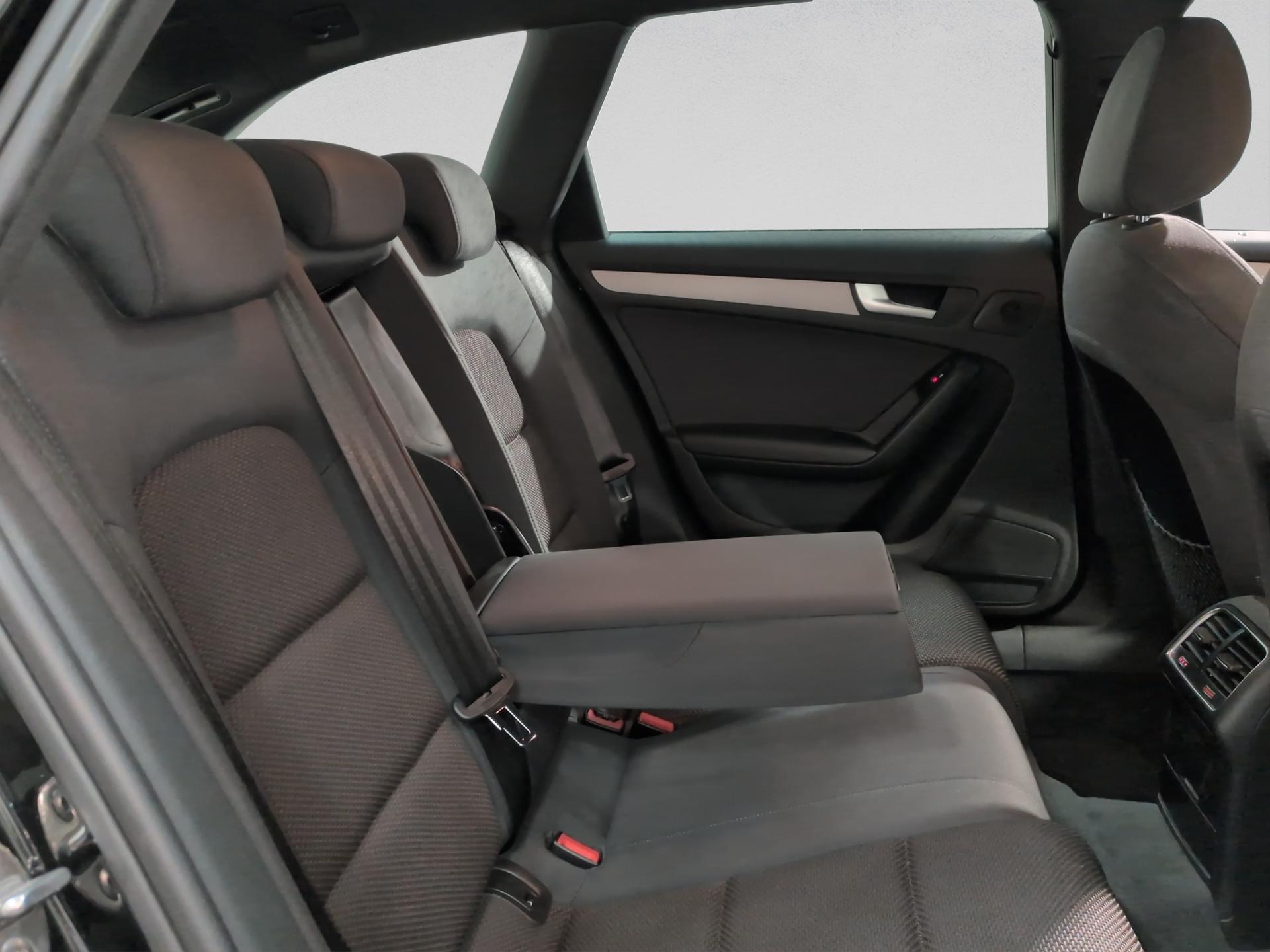 AUDI A4 allroad 2.0 TFSI quattro S-tronic-image-21