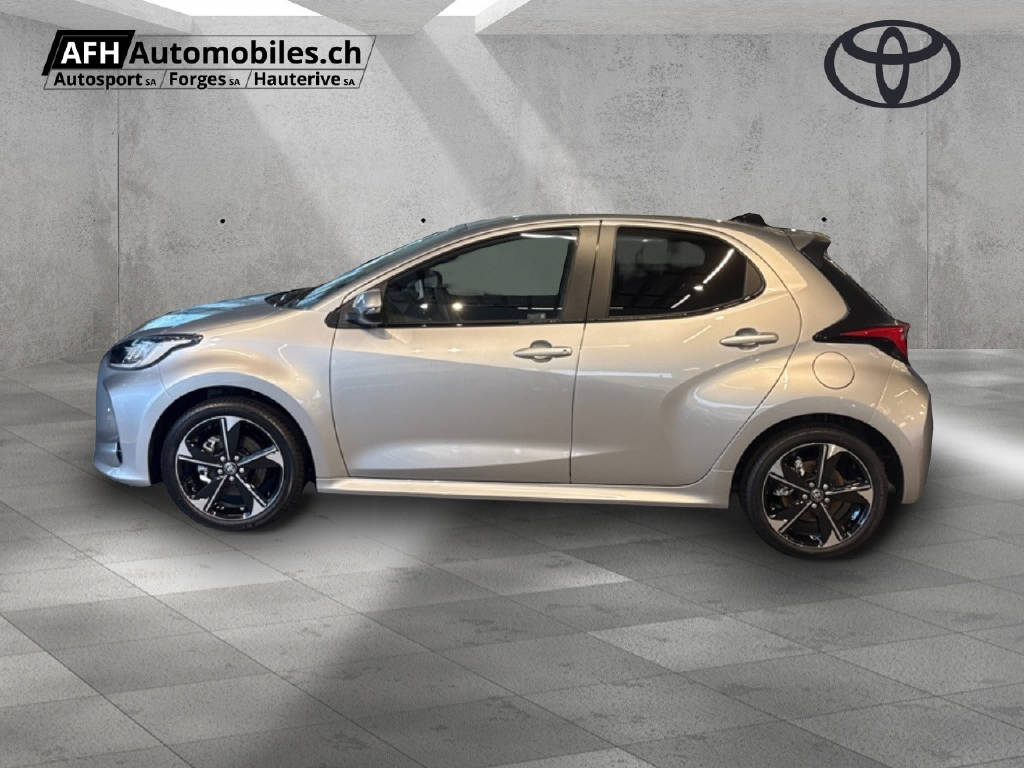 TOYOTA Yaris 1.5 VVT-i HSD Premium-showroom-element-1