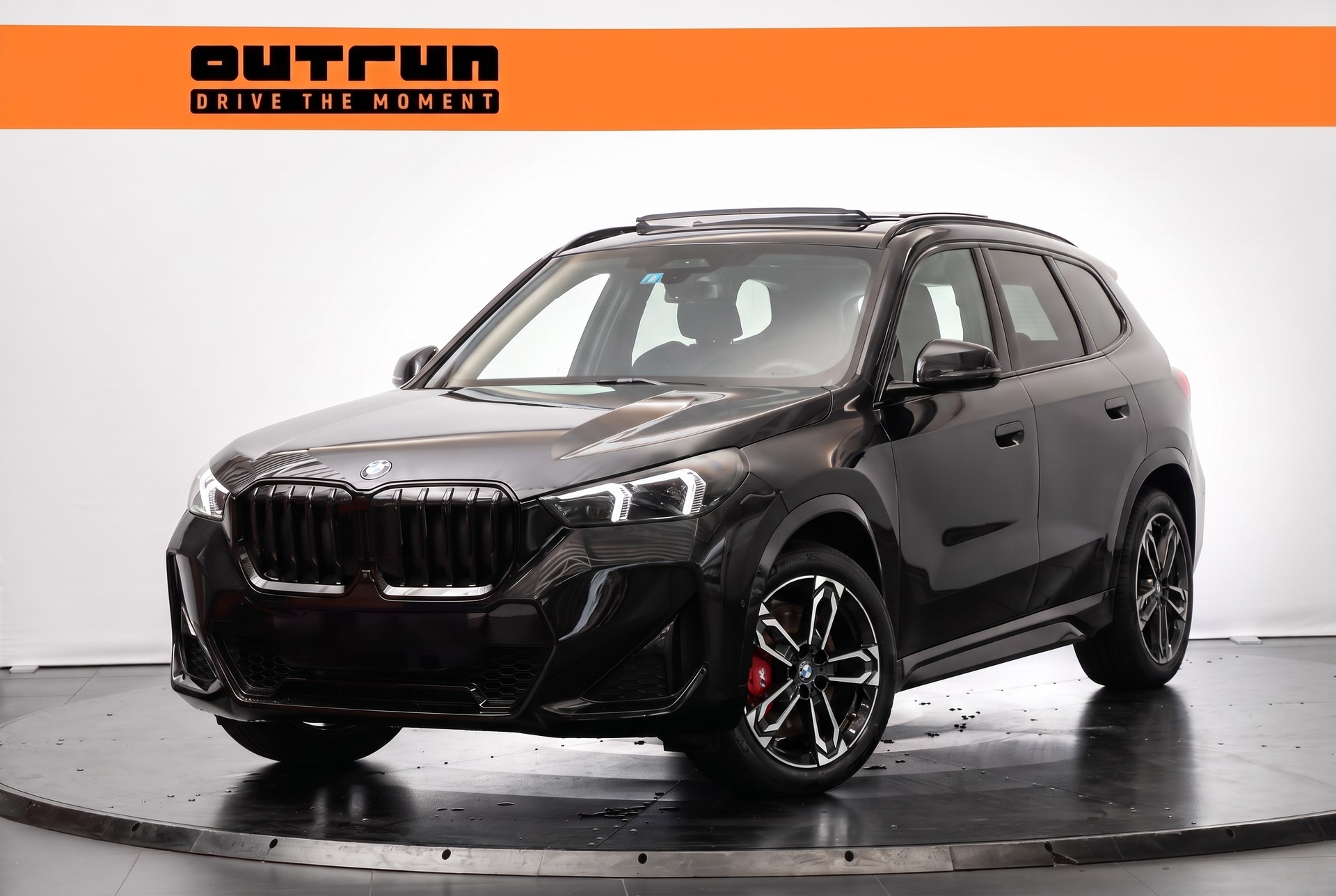 BMW X1 xDrive 23d 48V M Sport Pro • Toit panoramique • Head-Up Display • Attelage