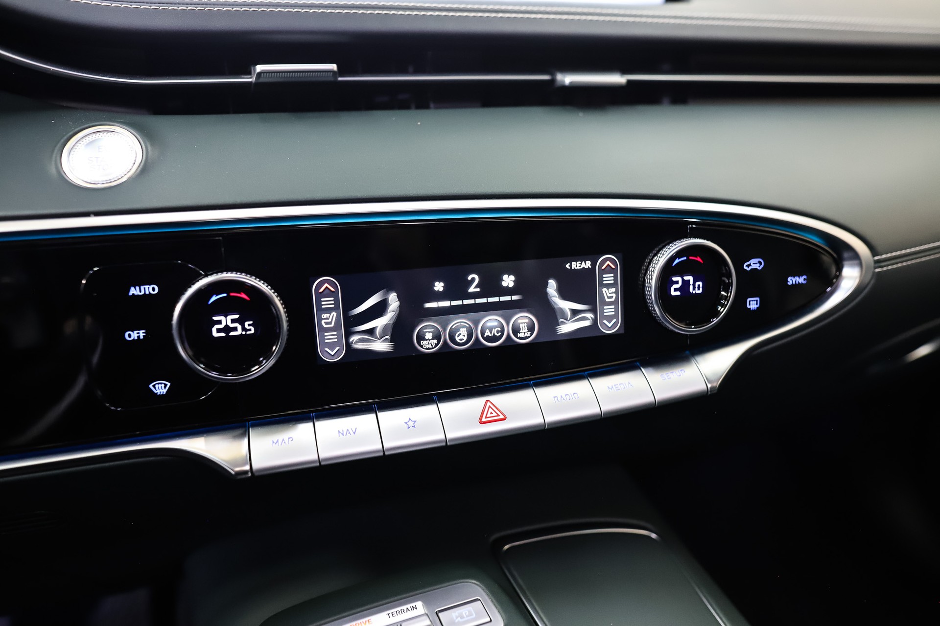 GENESIS GV70 Electrified Sport kWh 77,4 AWD * VIK Black *-image-14