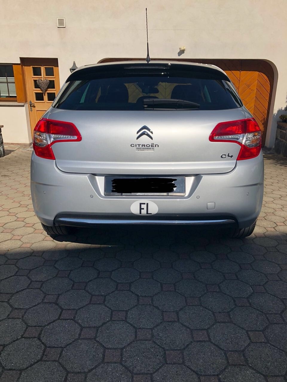 CITROEN C4 Berline 1.2 THP Black Top-image-12